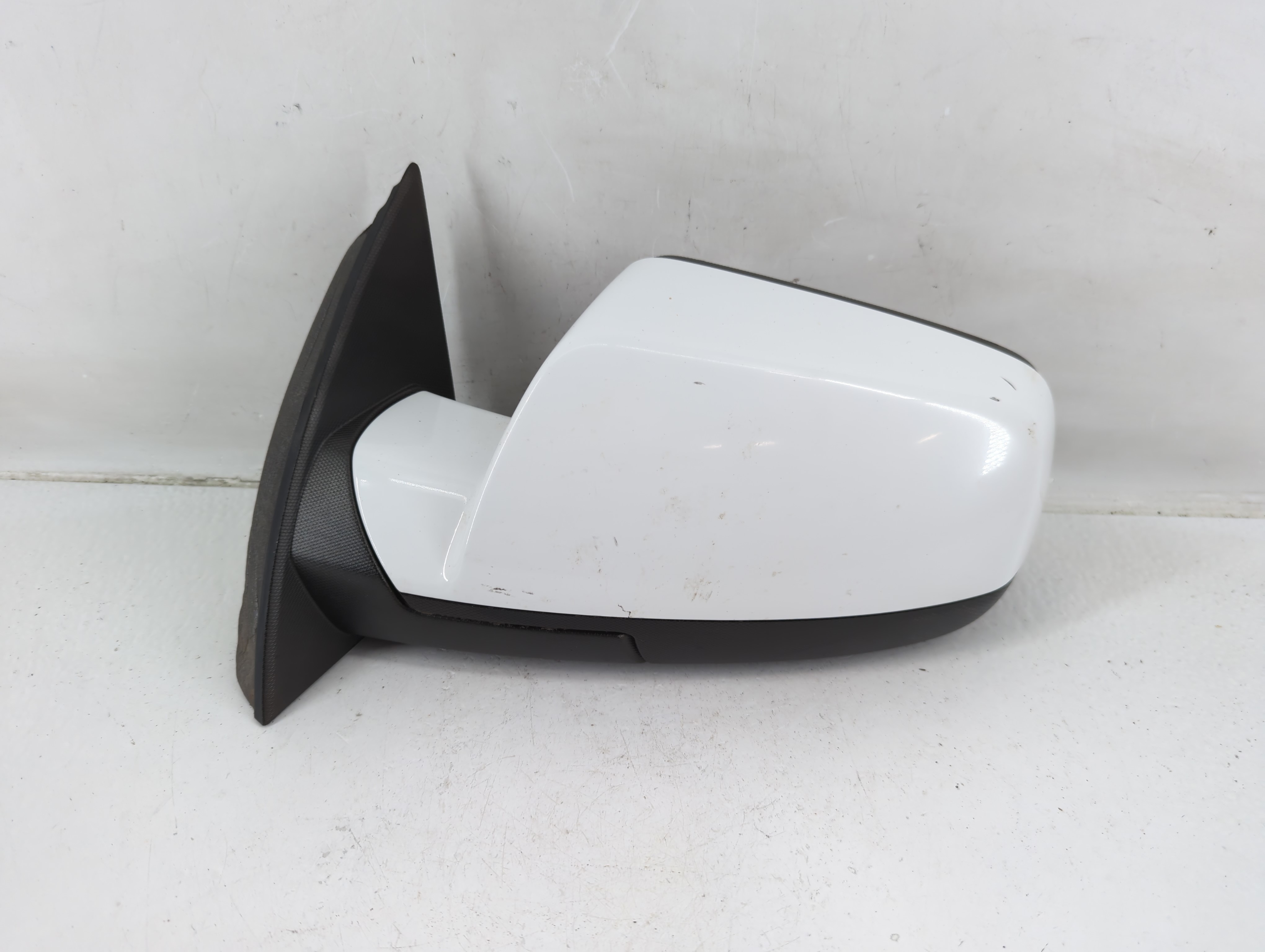 2010-2011 Chevrolet Equinox Driver Left Side View Power Door Mirror 1142166 - Oemusedautoparts1.com