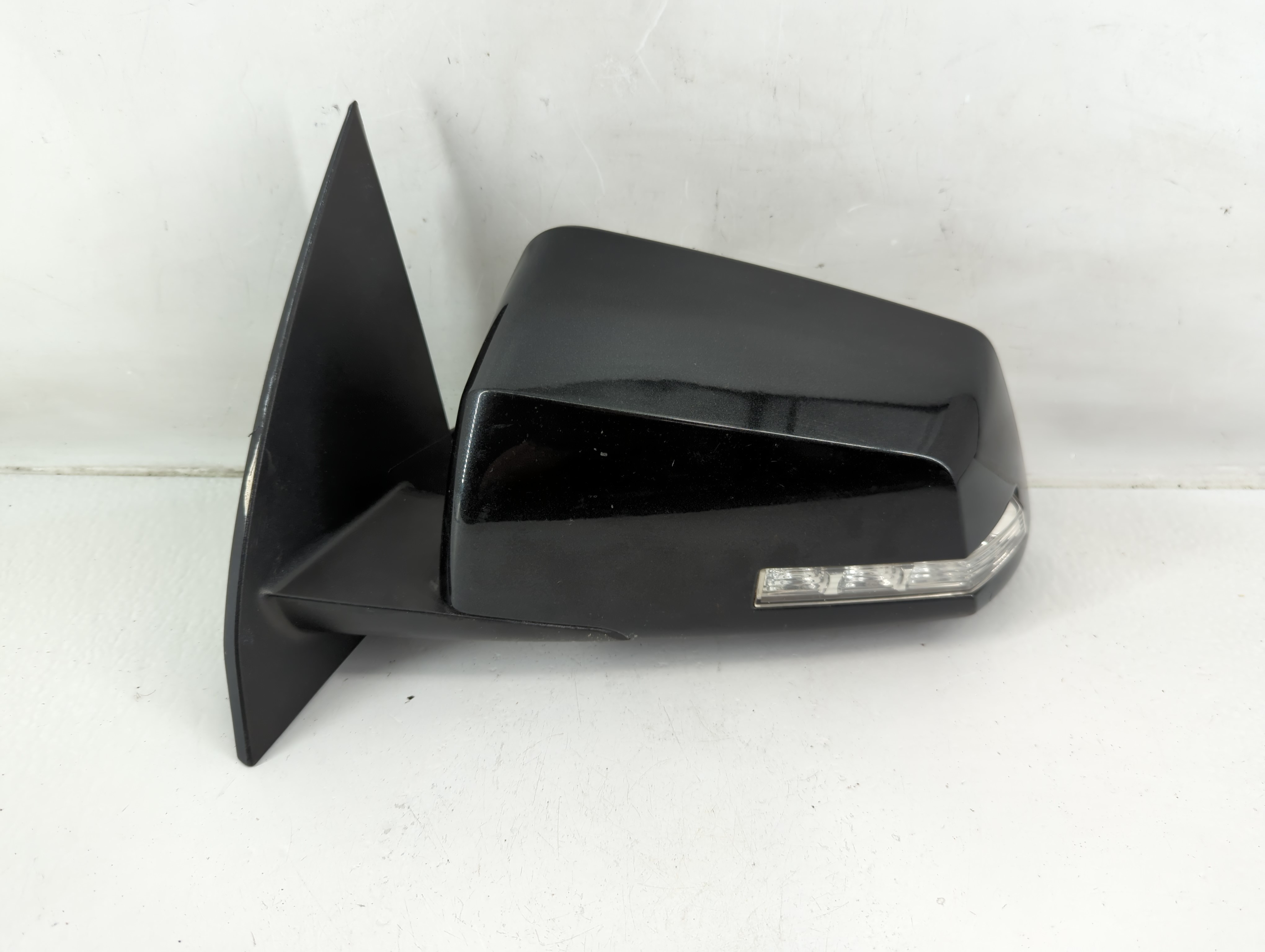 Picture of 2009 Saturn Outlook Driver Left Side View Power Door Mirror Black 1142176