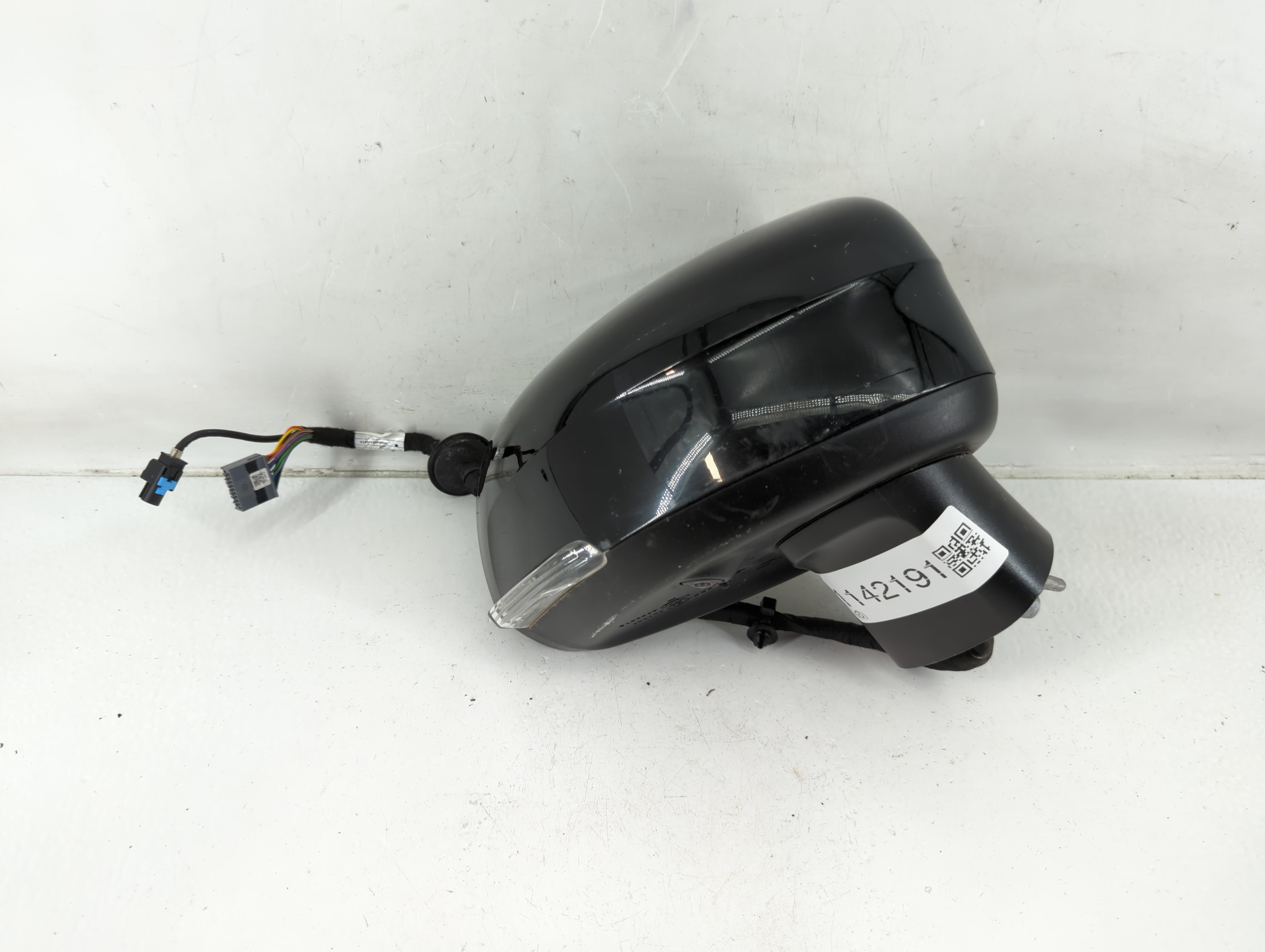 2016-2021 Volvo Xc90 Passenger Right Side View Power Door Mirror Black 1142191 - Oemusedautoparts1.com