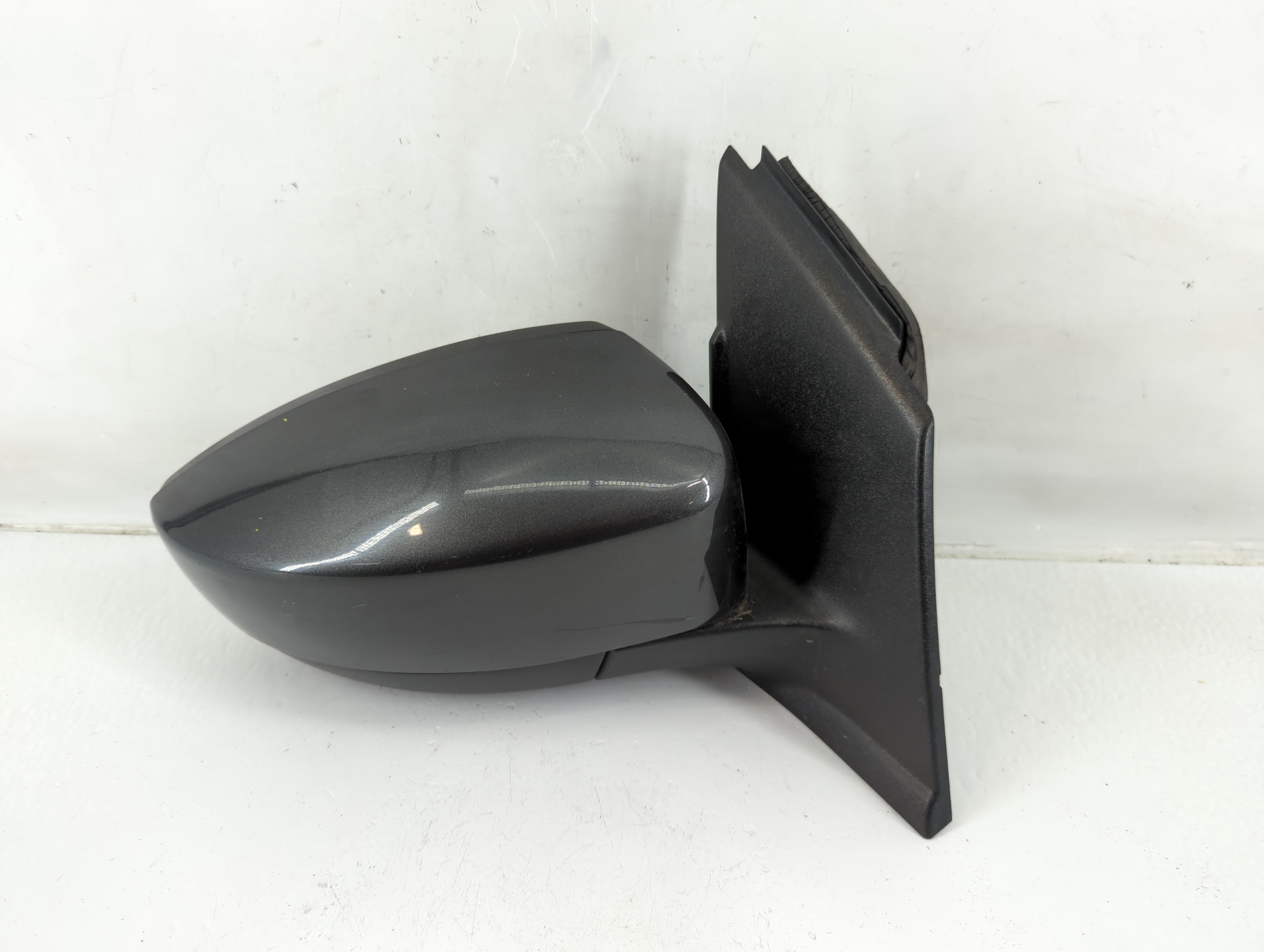 2013-2016 Ford Escape Passenger Right Side View Power Door Mirror Grey 1142214 - Oemusedautoparts1.com