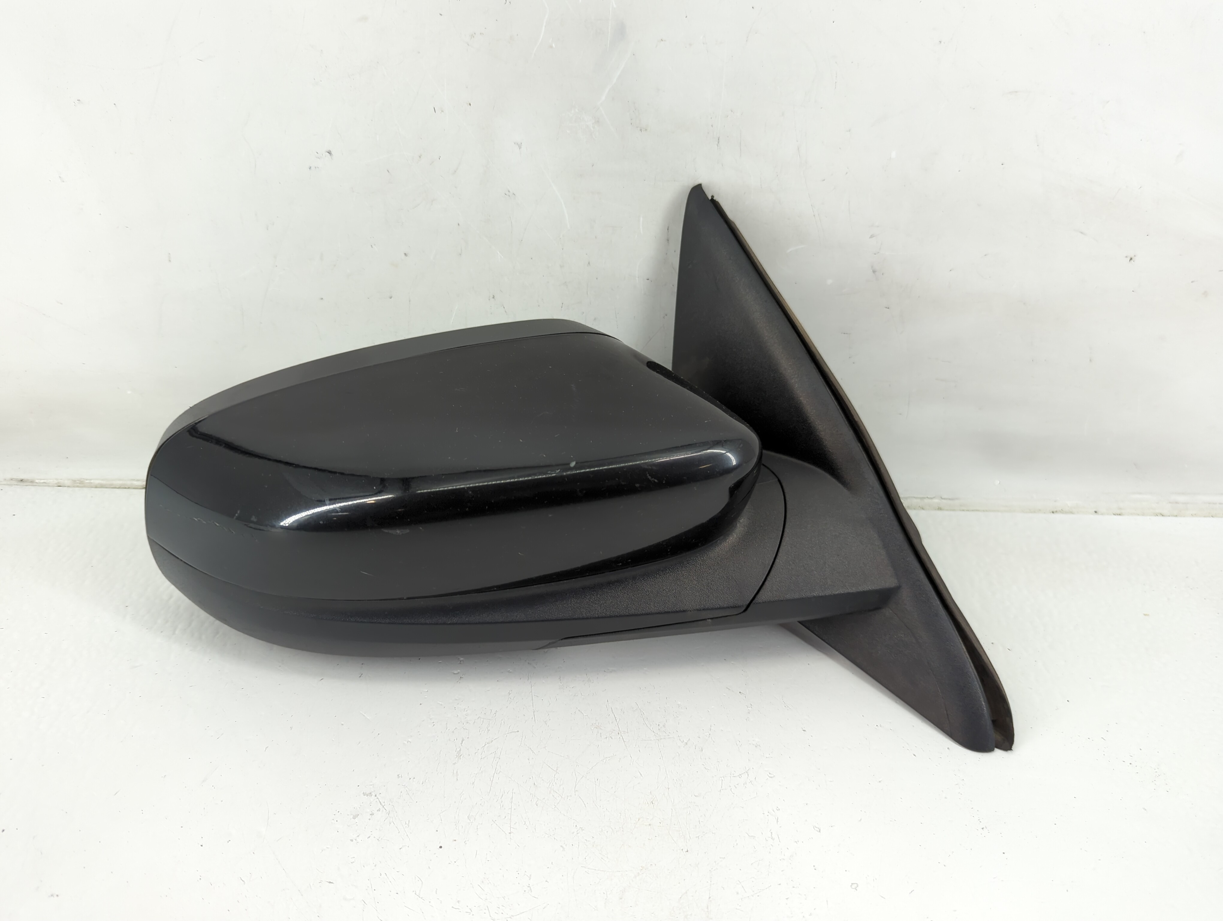2010-2019 Ford Taurus Passenger Right Side View Power Door Mirror Black 1142215 - Oemusedautoparts1.com
