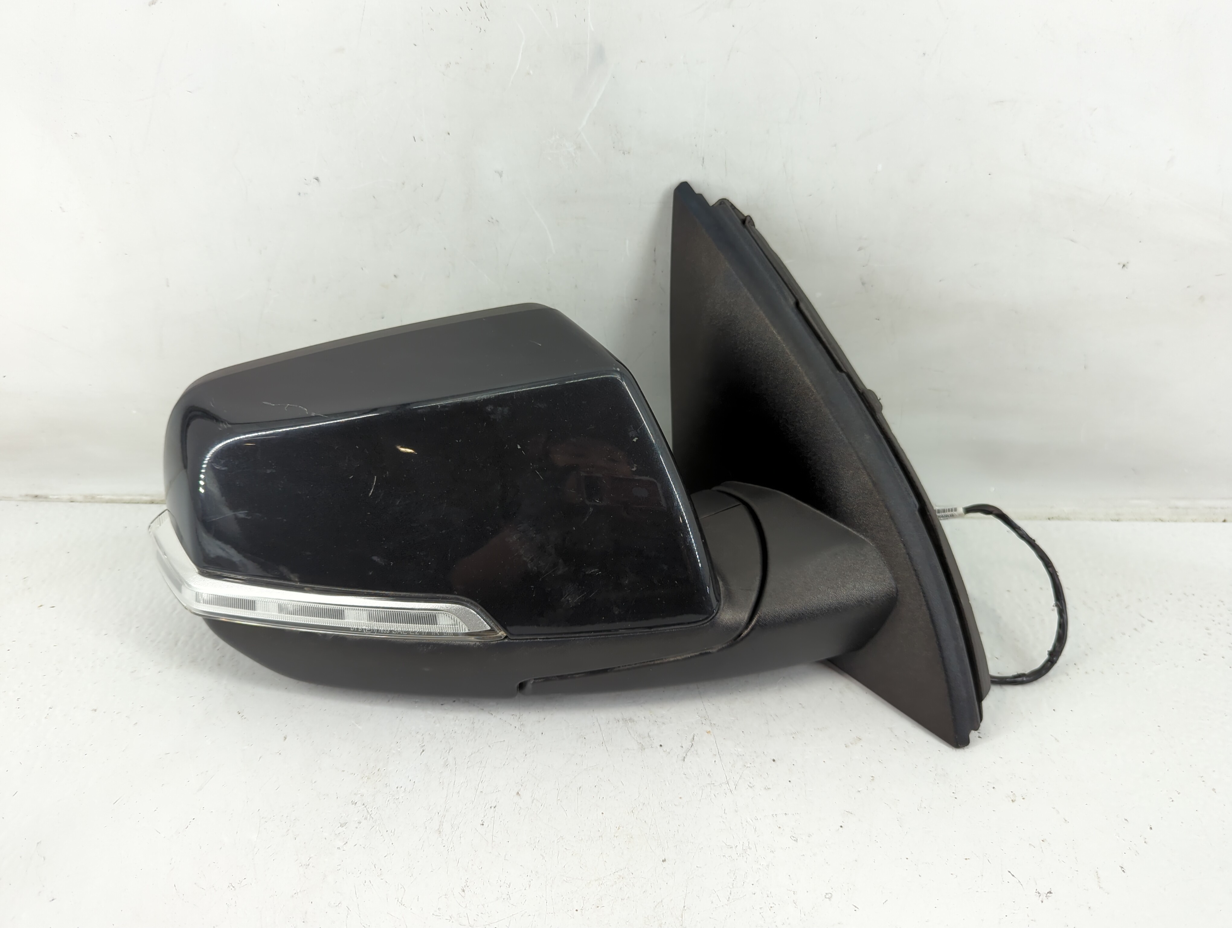 2020-2022 Gmc Acadia Passenger Right Side View Power Door Mirror Black 1142223 - Oemusedautoparts1.com