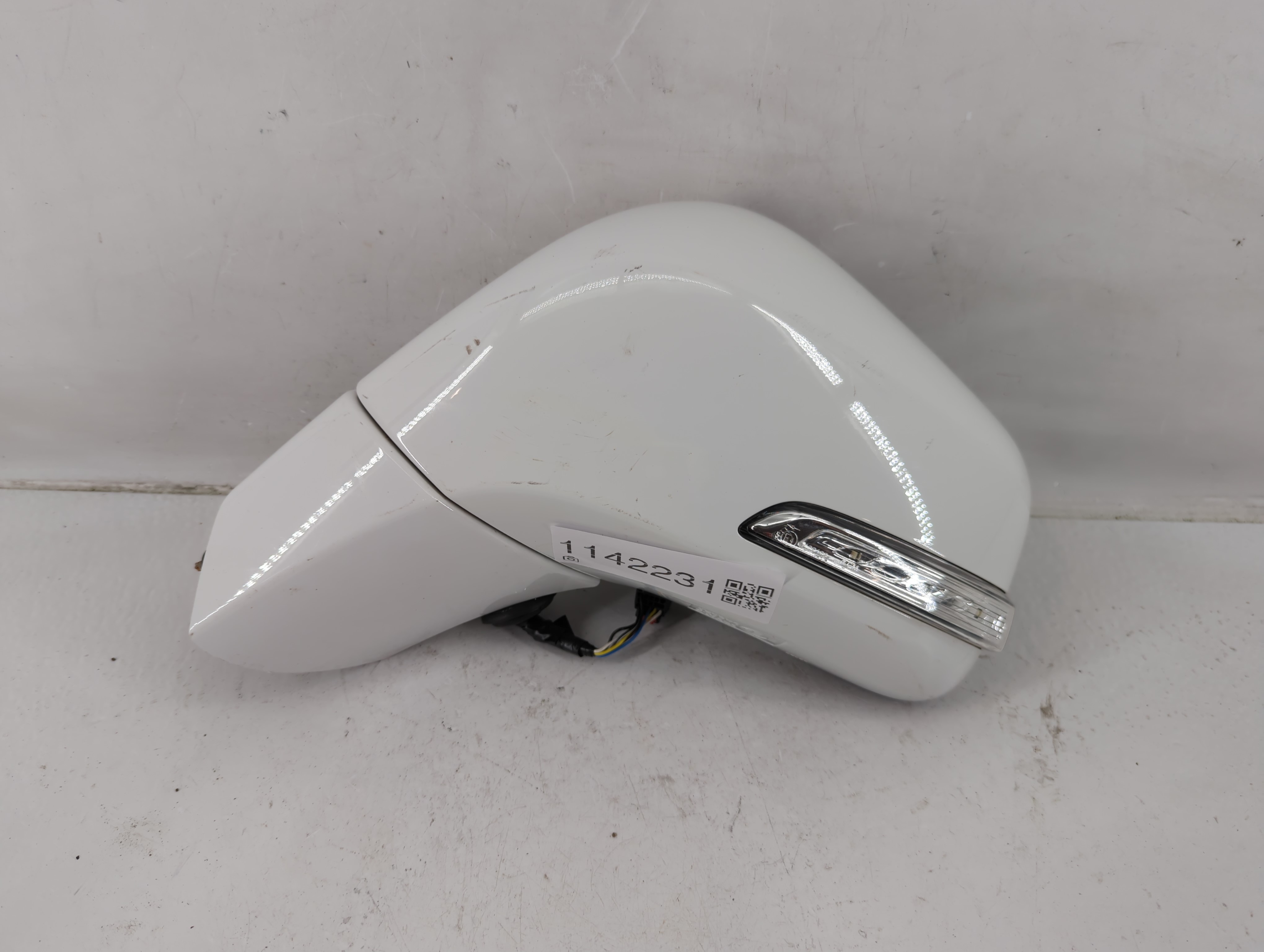 Picture of 2017-2020 Buick Encore Driver Left Side View Power Door Mirror White 1142231