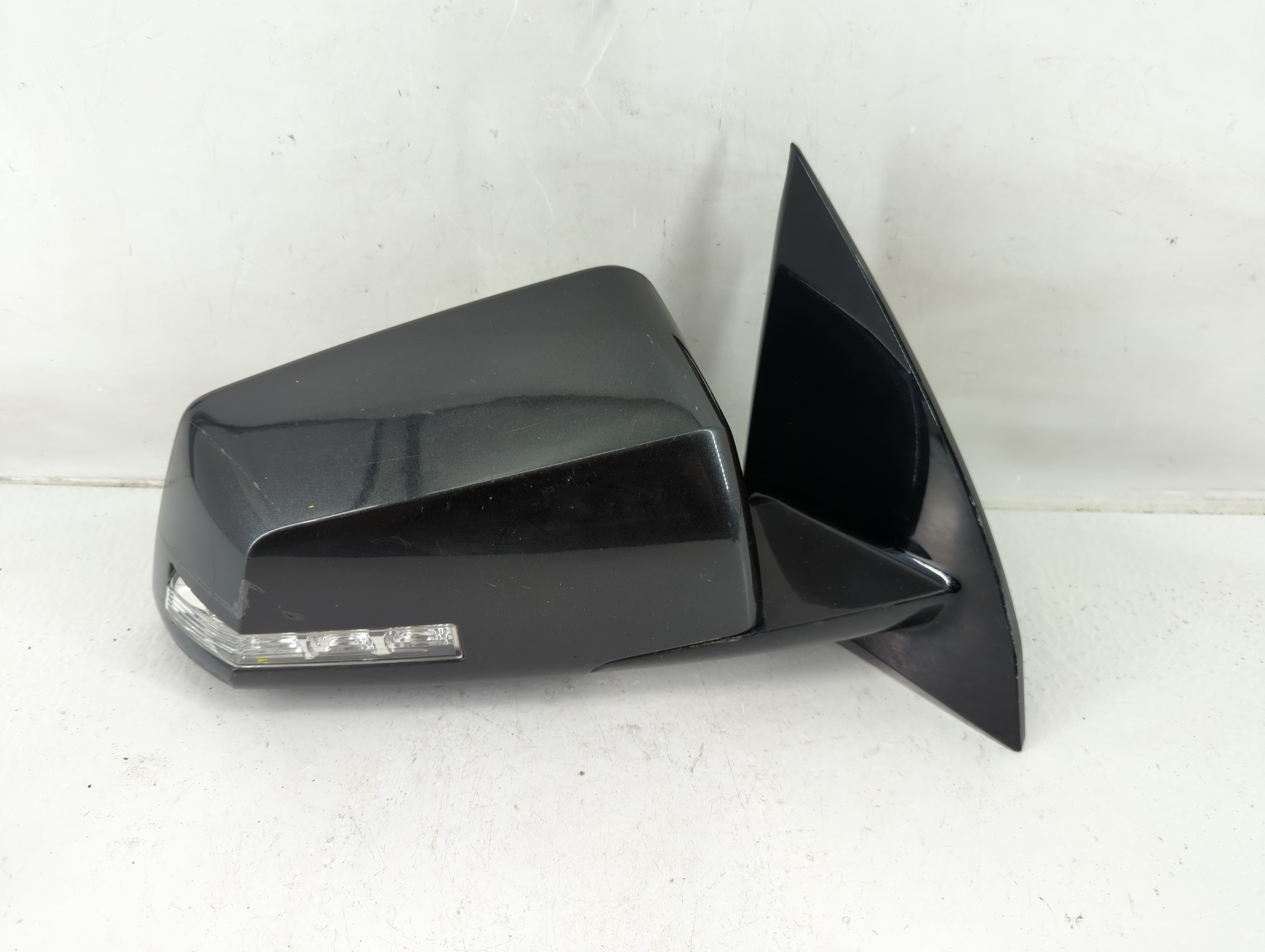 Picture of Saturn Outlook Passenger Right Side View Power Door Mirror Black 1142233