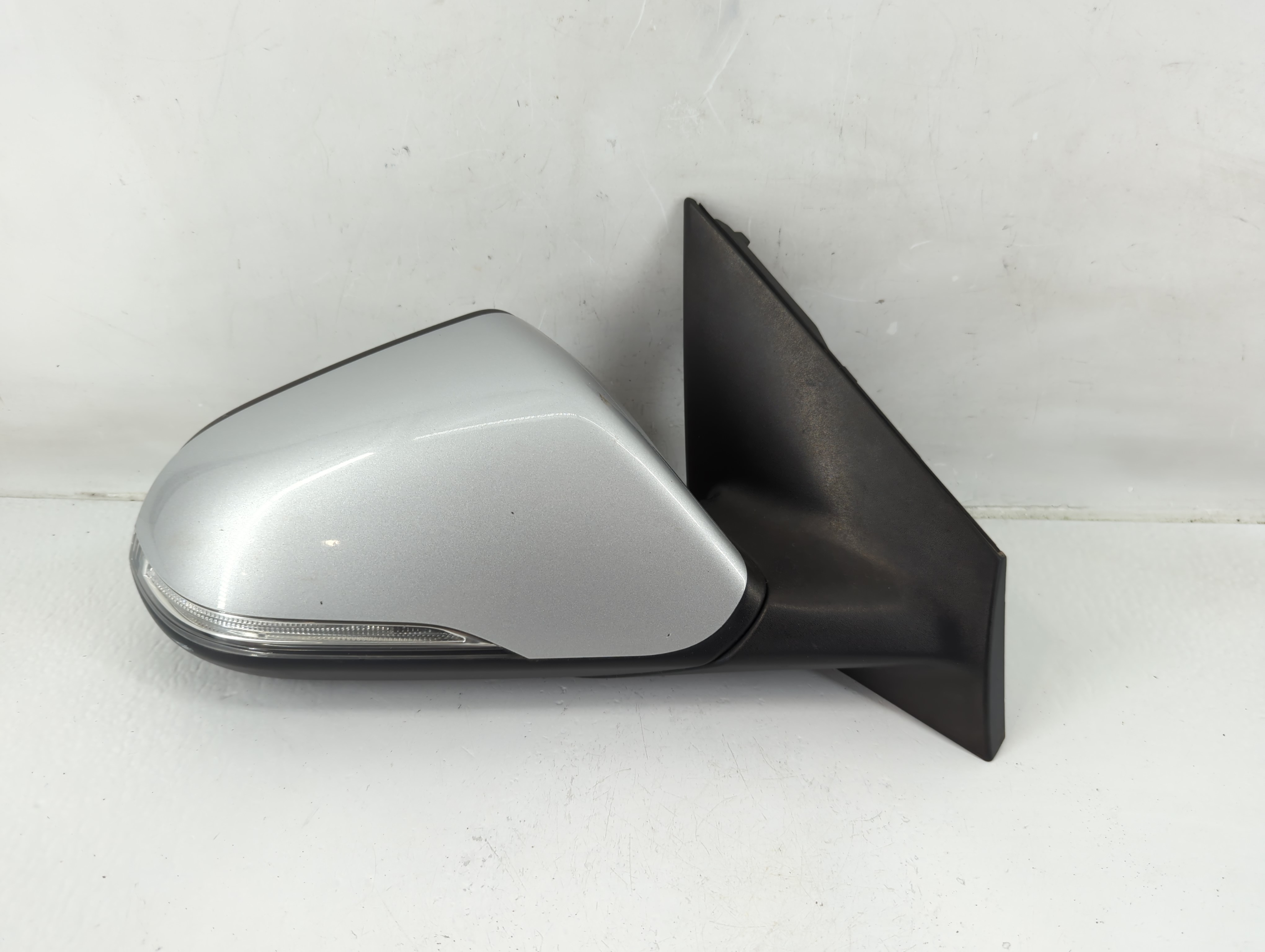 Picture of 2017 Hyundai Sonata Passenger Right Side View Power Door Mirror Silver 1142237