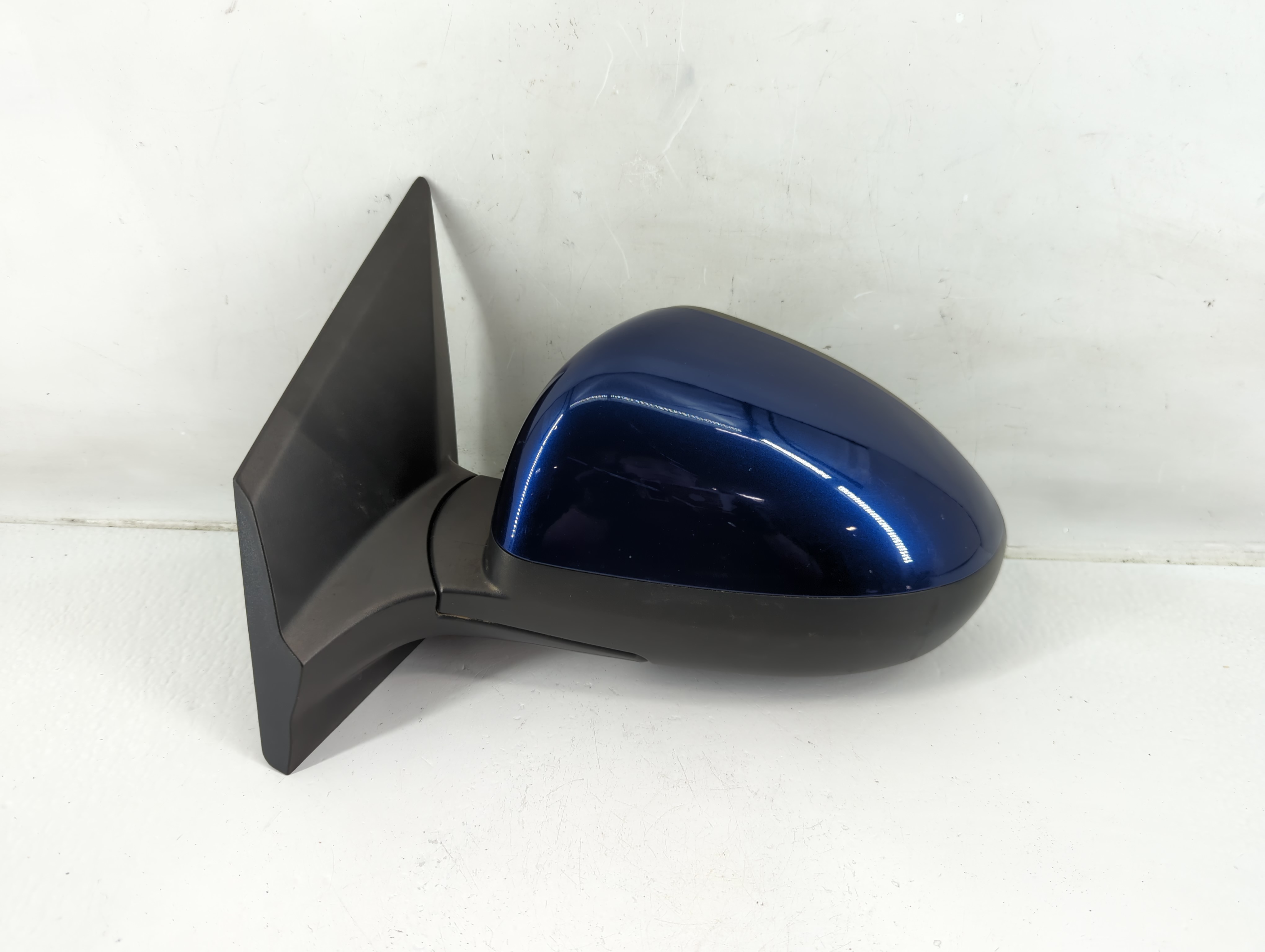 Picture of Chevrolet Sonic Driver Left Side View Power Door Mirror Dark Blue 1142238