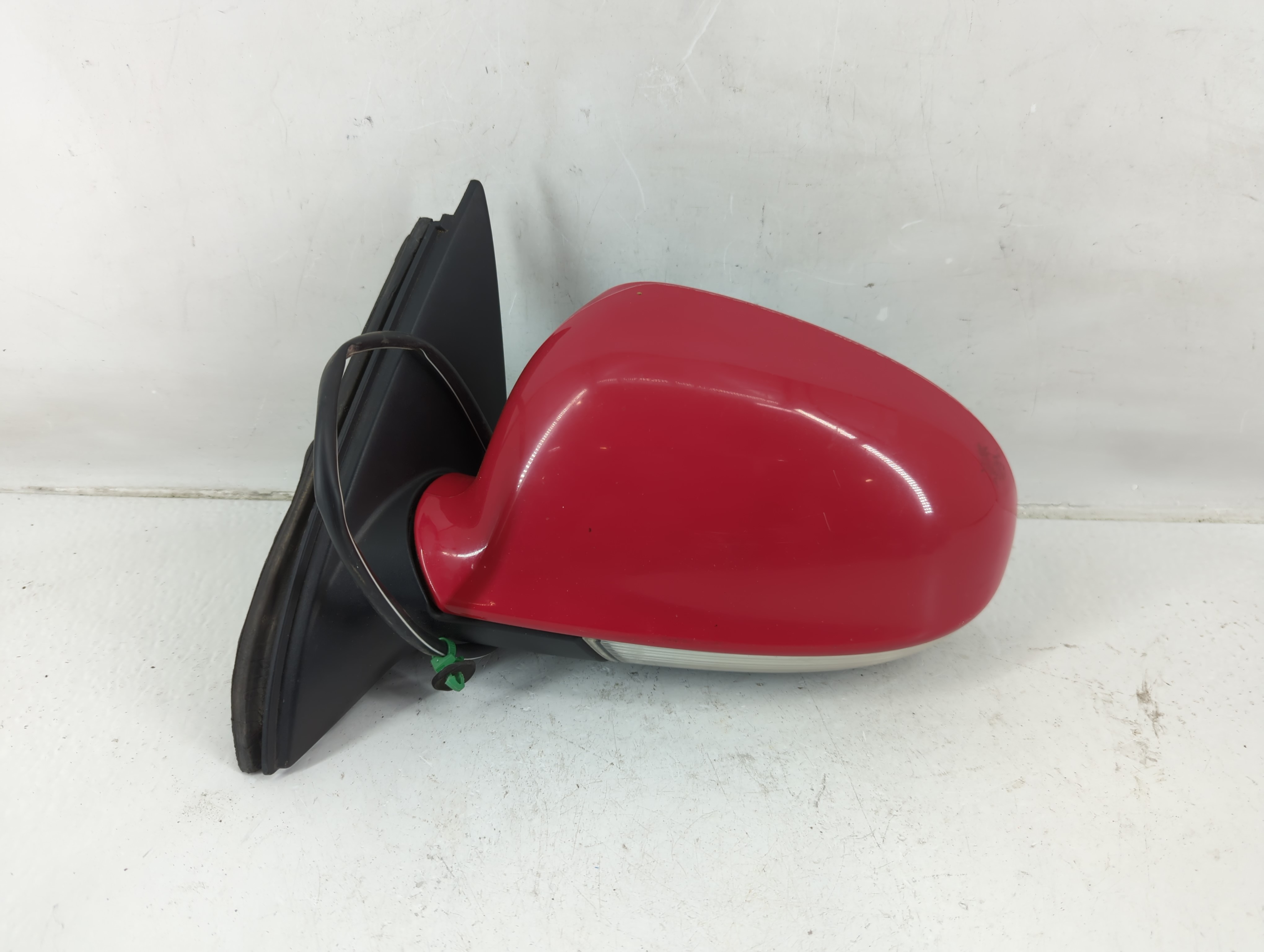 2009-2014 Volkswagen Jetta Driver Left Side View Power Door Mirror Red 1142251 - Oemusedautoparts1.com