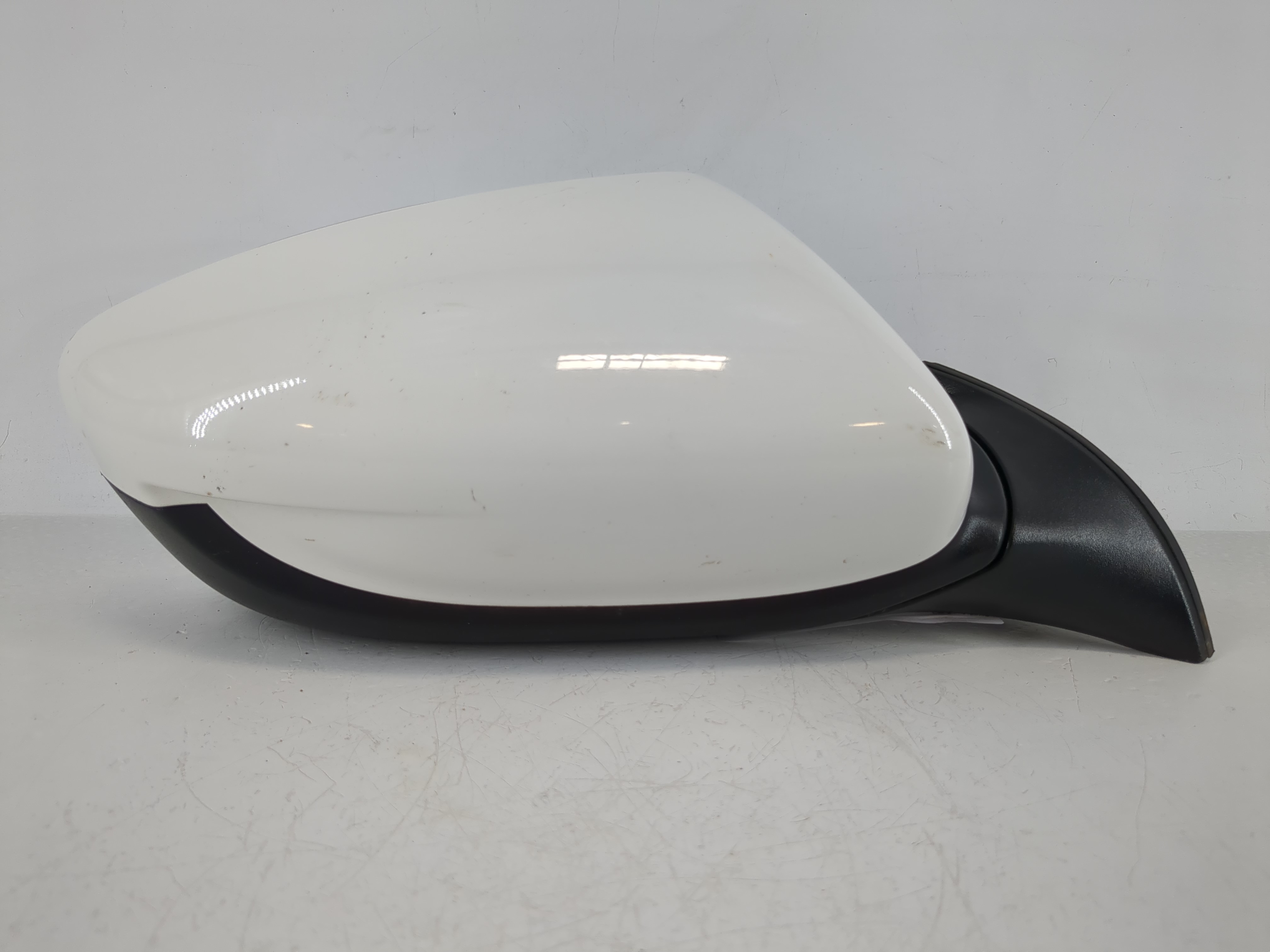Picture of 2016-2018 Kia Forte Passenger Right Side View Power Door Mirror White 1142270