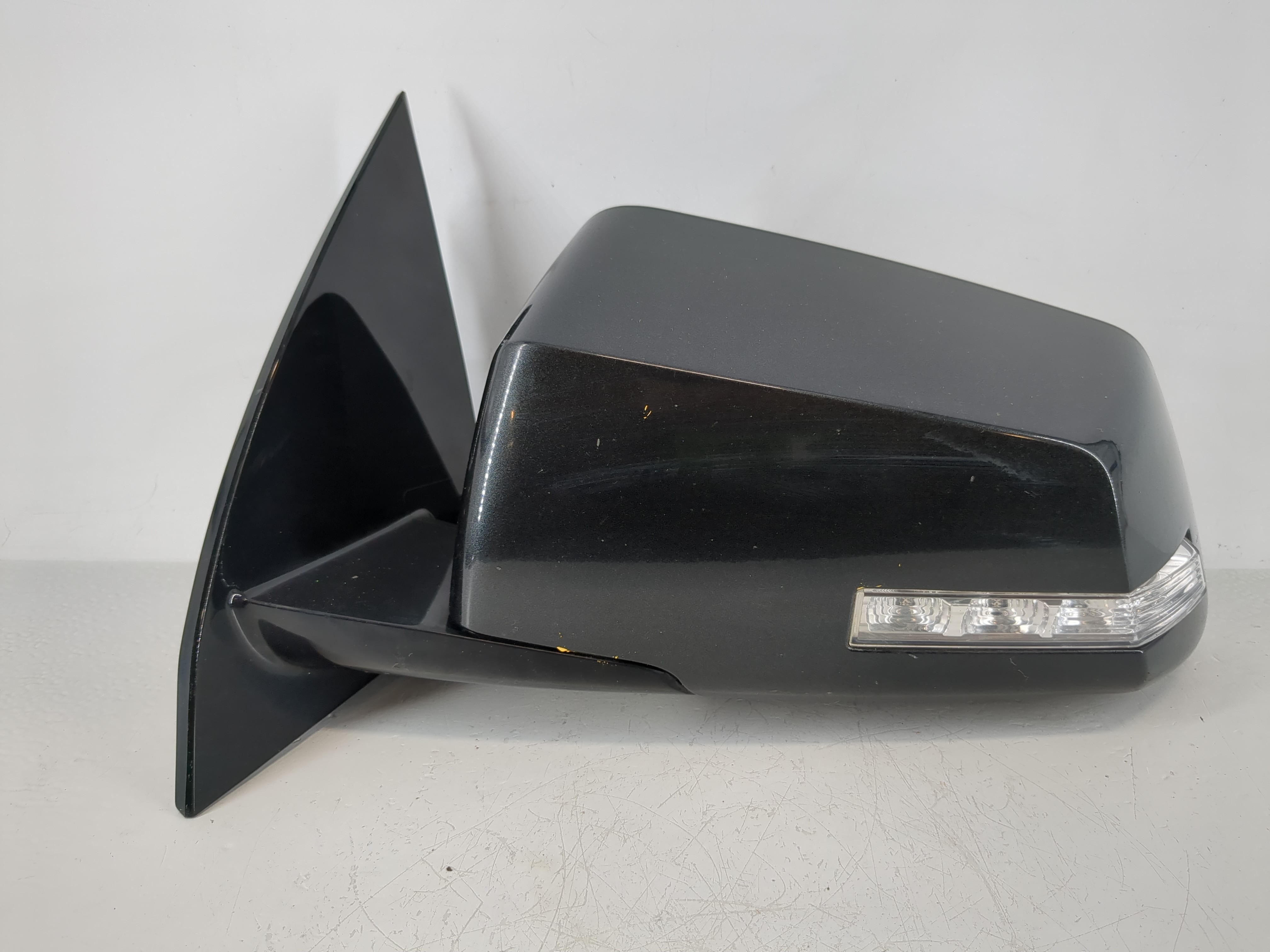 Picture of Saturn Outlook Driver Left Side View Power Door Mirror Black 1142274
