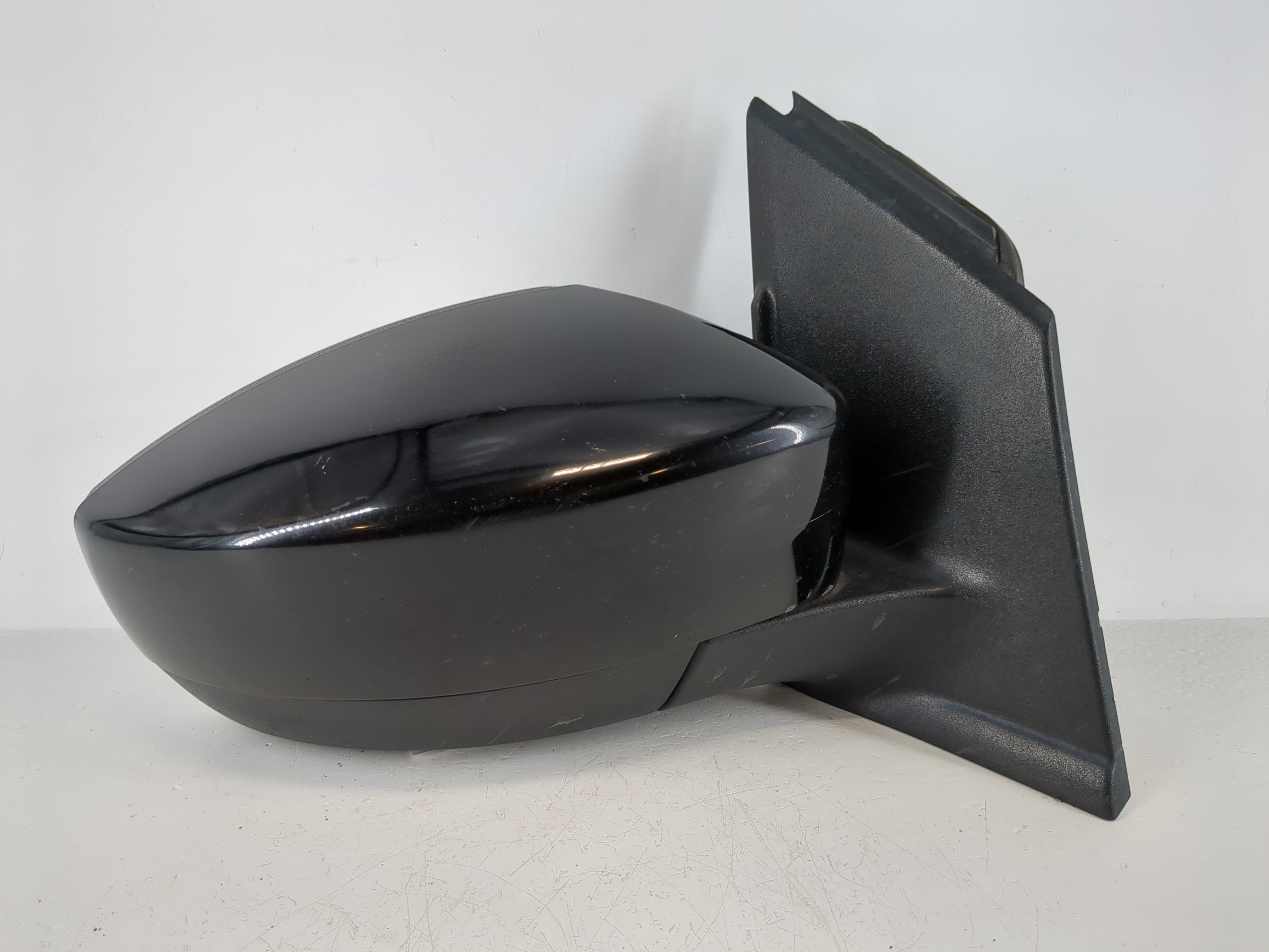 2017-2019 Ford Escape Passenger Right Side View Power Door Mirror Black 1142277 - Oemusedautoparts1.com