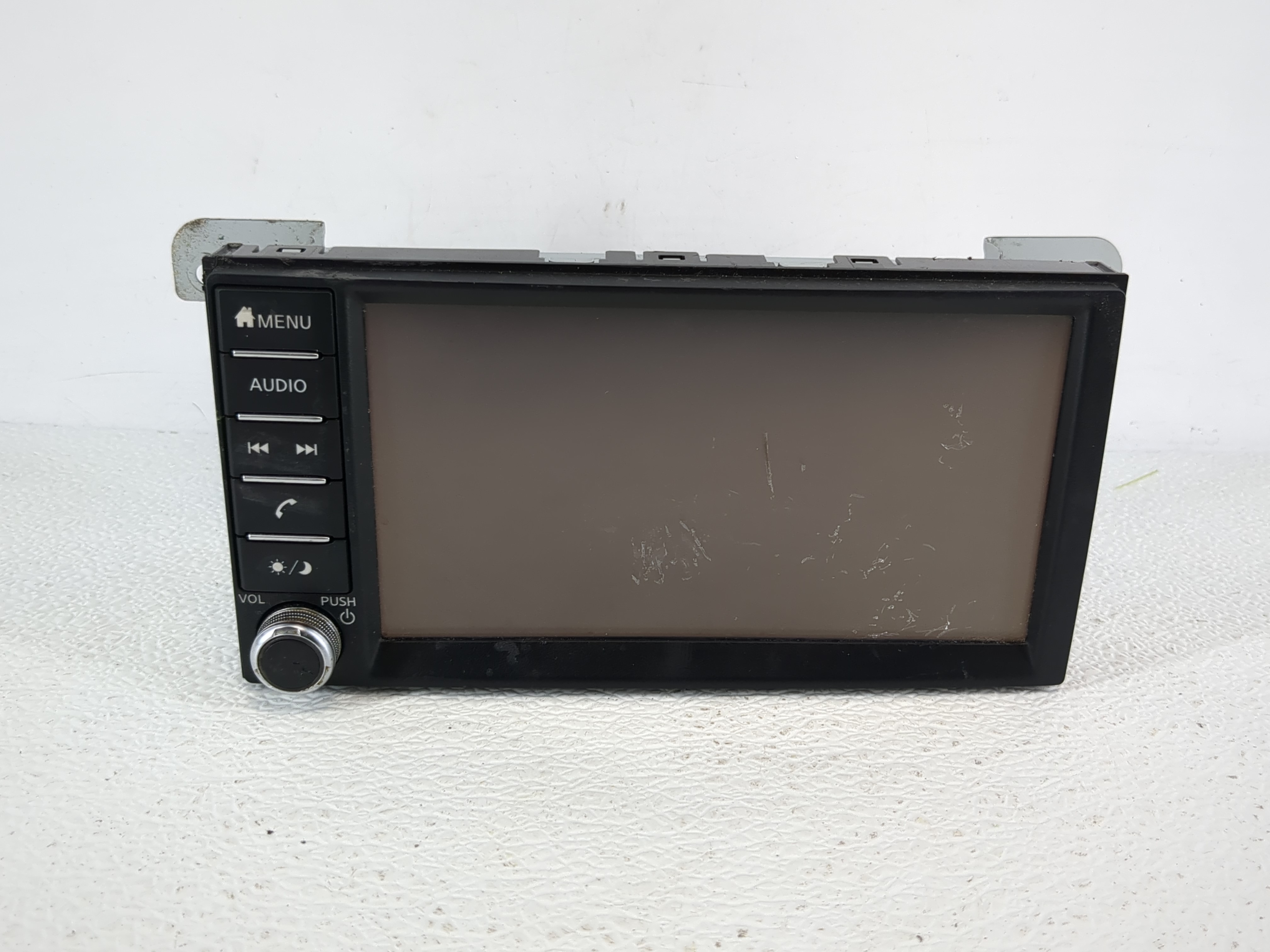 2017-2019 Nissan Sentra Am Fm Cd Player Radio Receiver 1142289 - Oemusedautoparts1.com