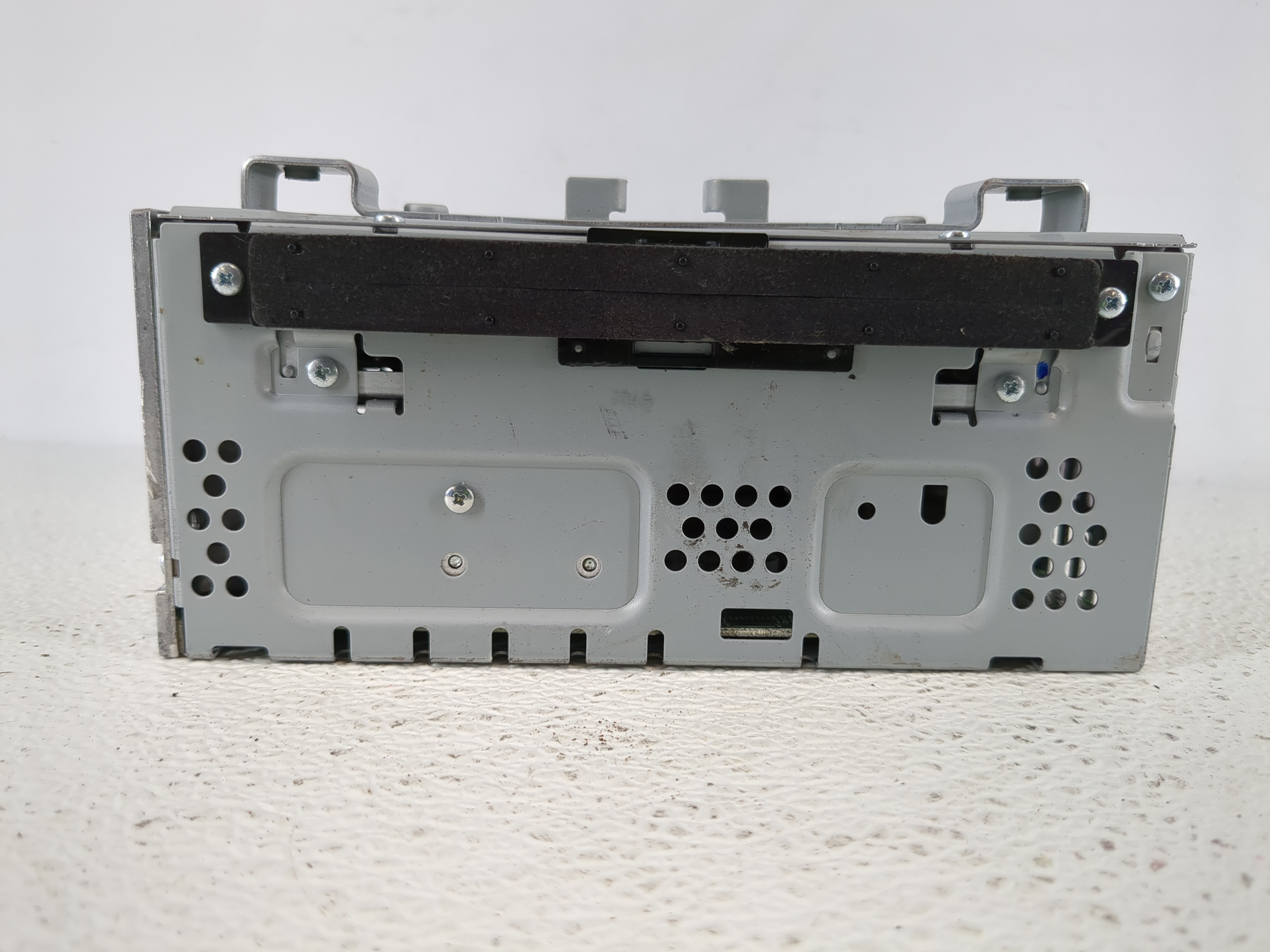 2017-2019 Ford Escape Am Fm Cd Player Radio Receiver 1142318 - Oemusedautoparts1.com