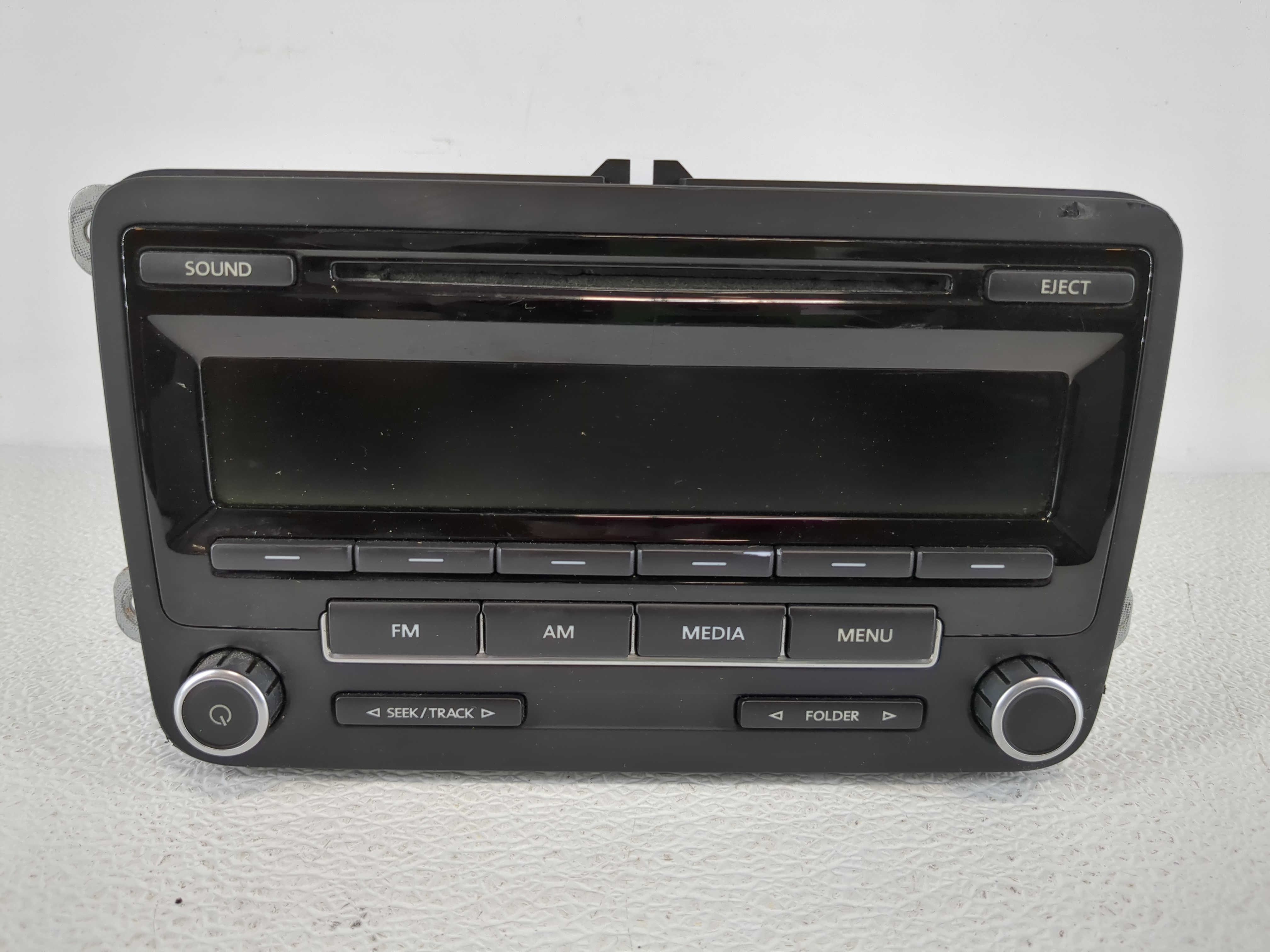 2009-2017 Volkswagen Tiguan Am Fm Cd Player Radio Receiver 1142326 - Oemusedautoparts1.com