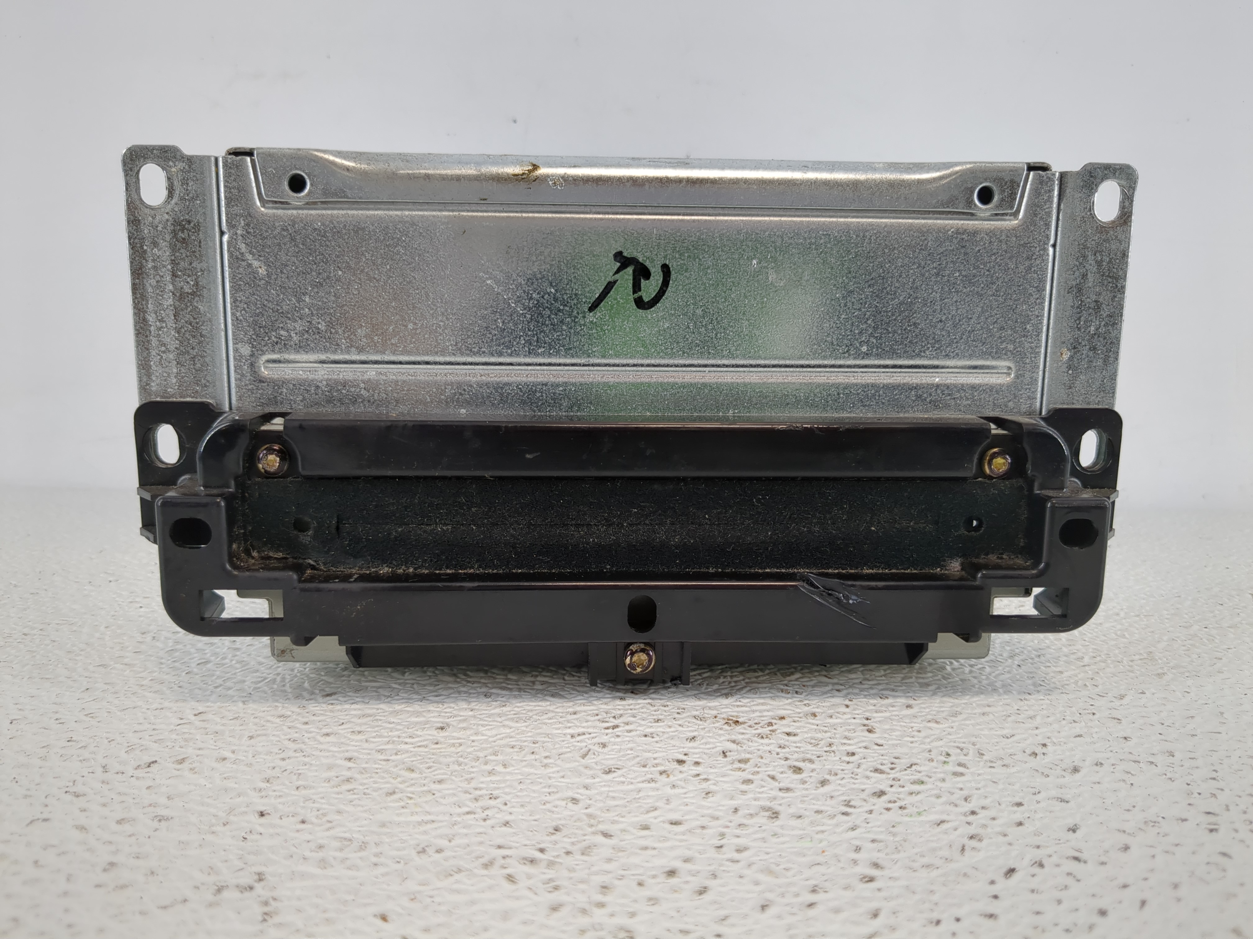 2018-2020 Dodge Journey Am Fm Cd Player Radio Receiver 1142386 - Oemusedautoparts1.com