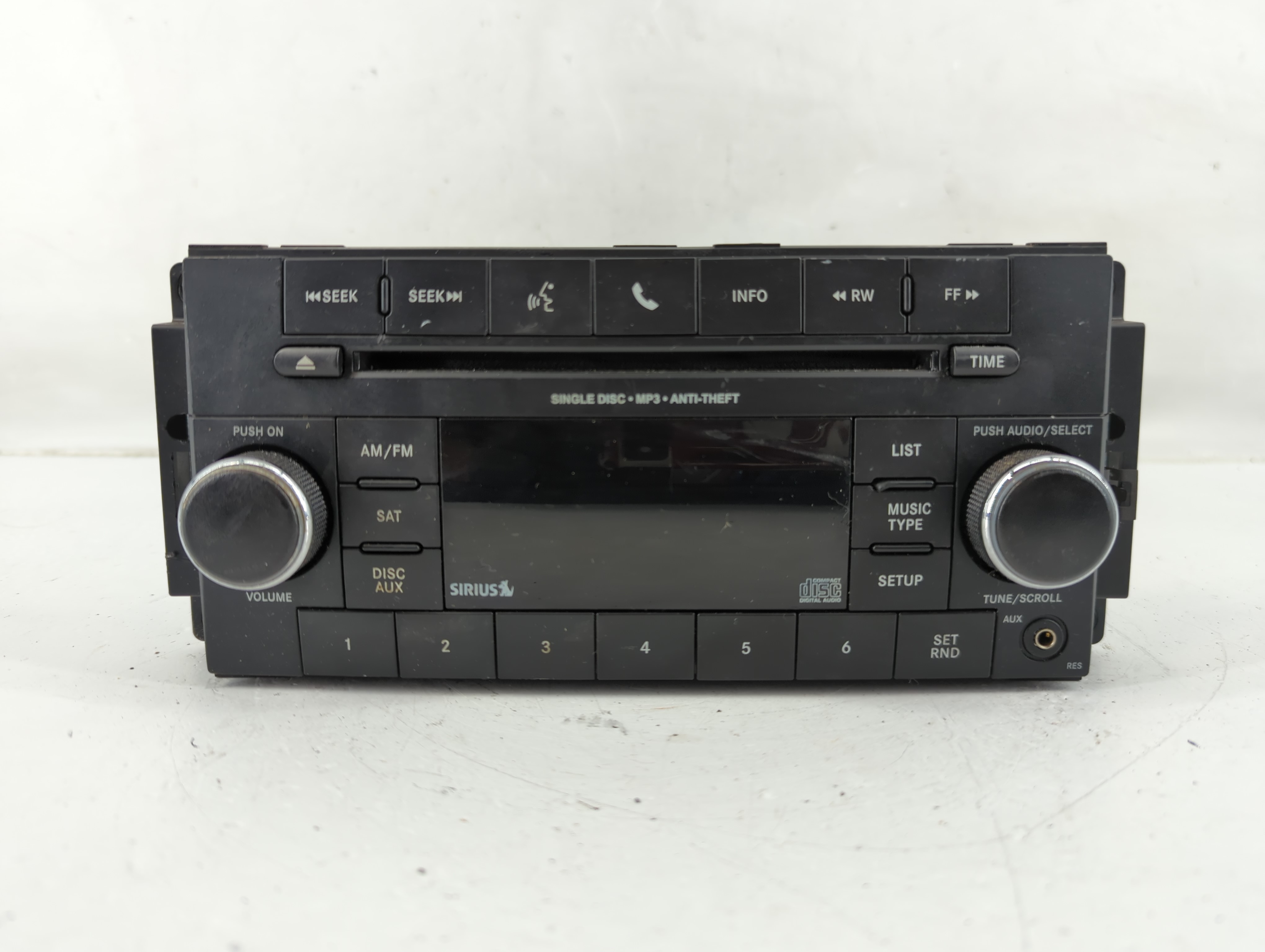 Jeep Compass Am Fm Cd Player Radio Receiver 1142432 - Oemusedautoparts1.com