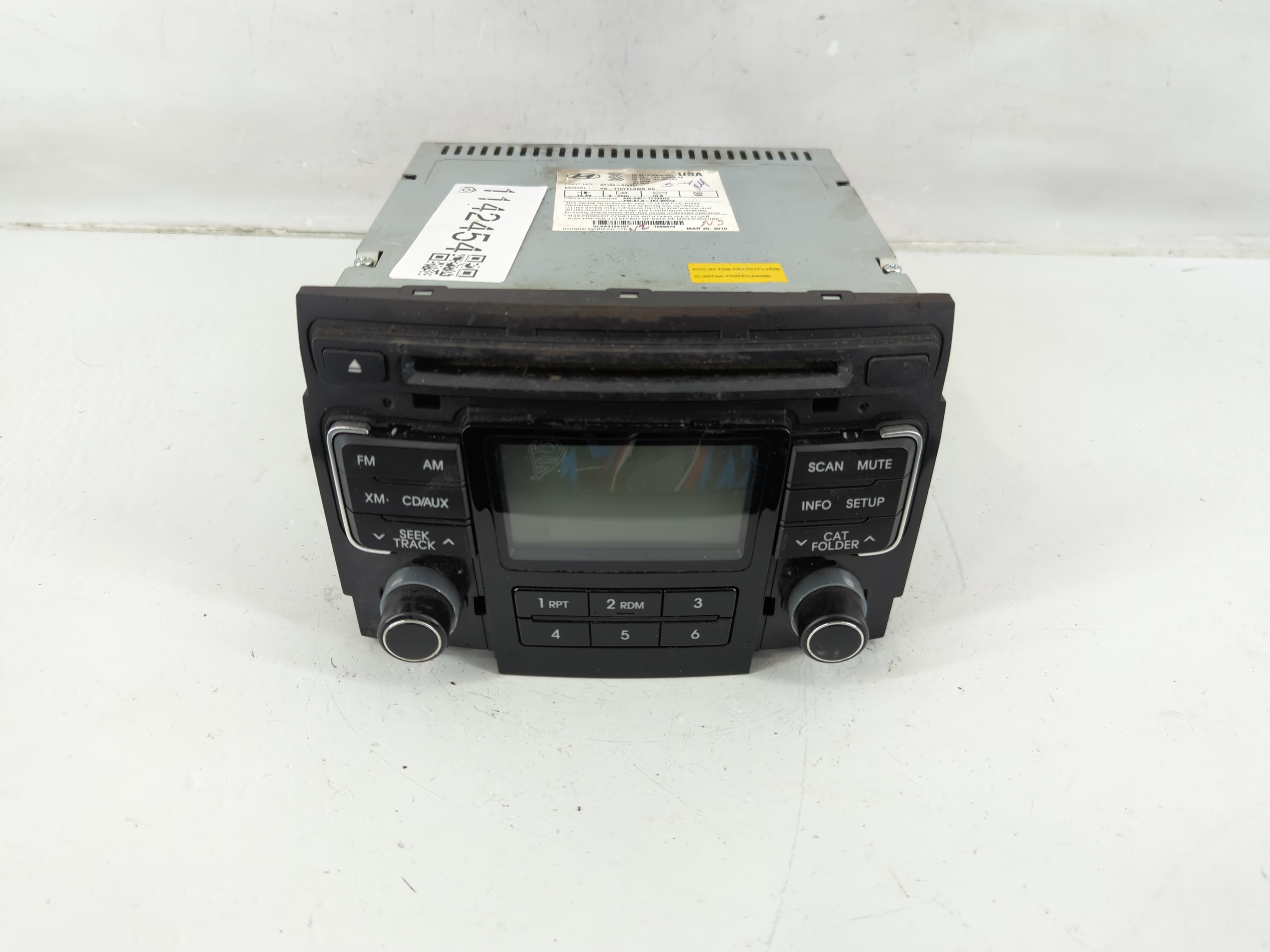 Picture of 2011-2011 Hyundai Sonata Am Fm Cd Player Radio Receiver 1142454
