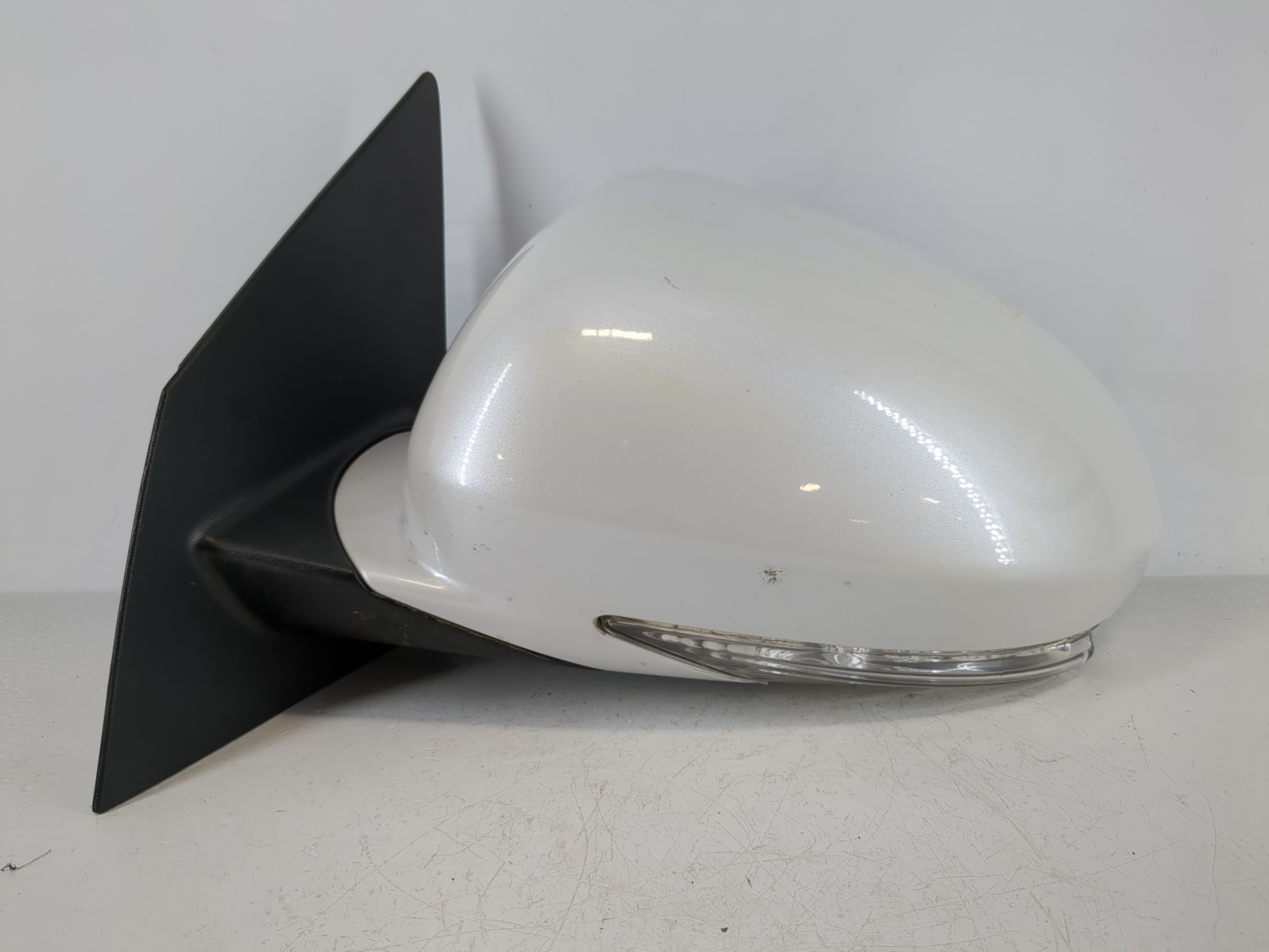 Picture of 2013-2017 Buick Enclave Driver Left Side View Power Door Mirror White 1142464