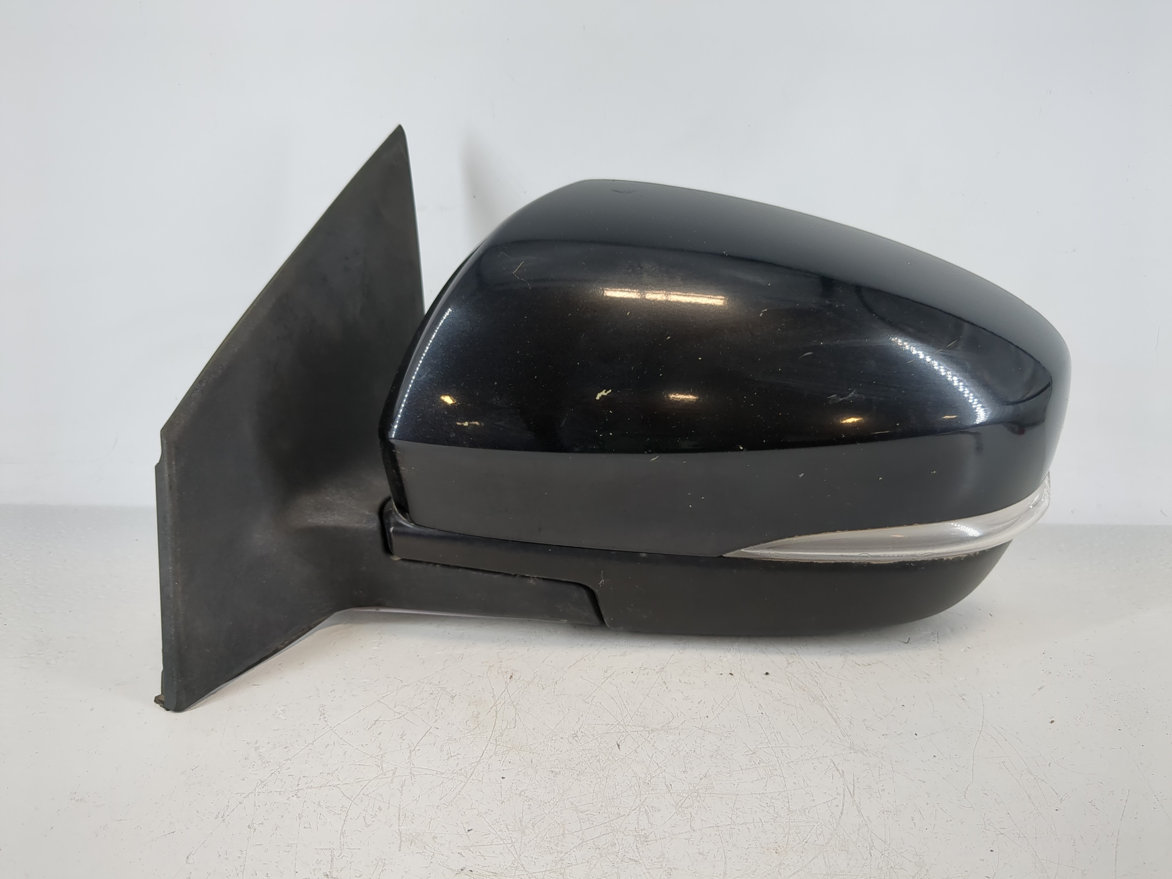 2014 Mazda Cx-9 Driver Left Side View Power Door Mirror Black 1142465 - Oemusedautoparts1.com