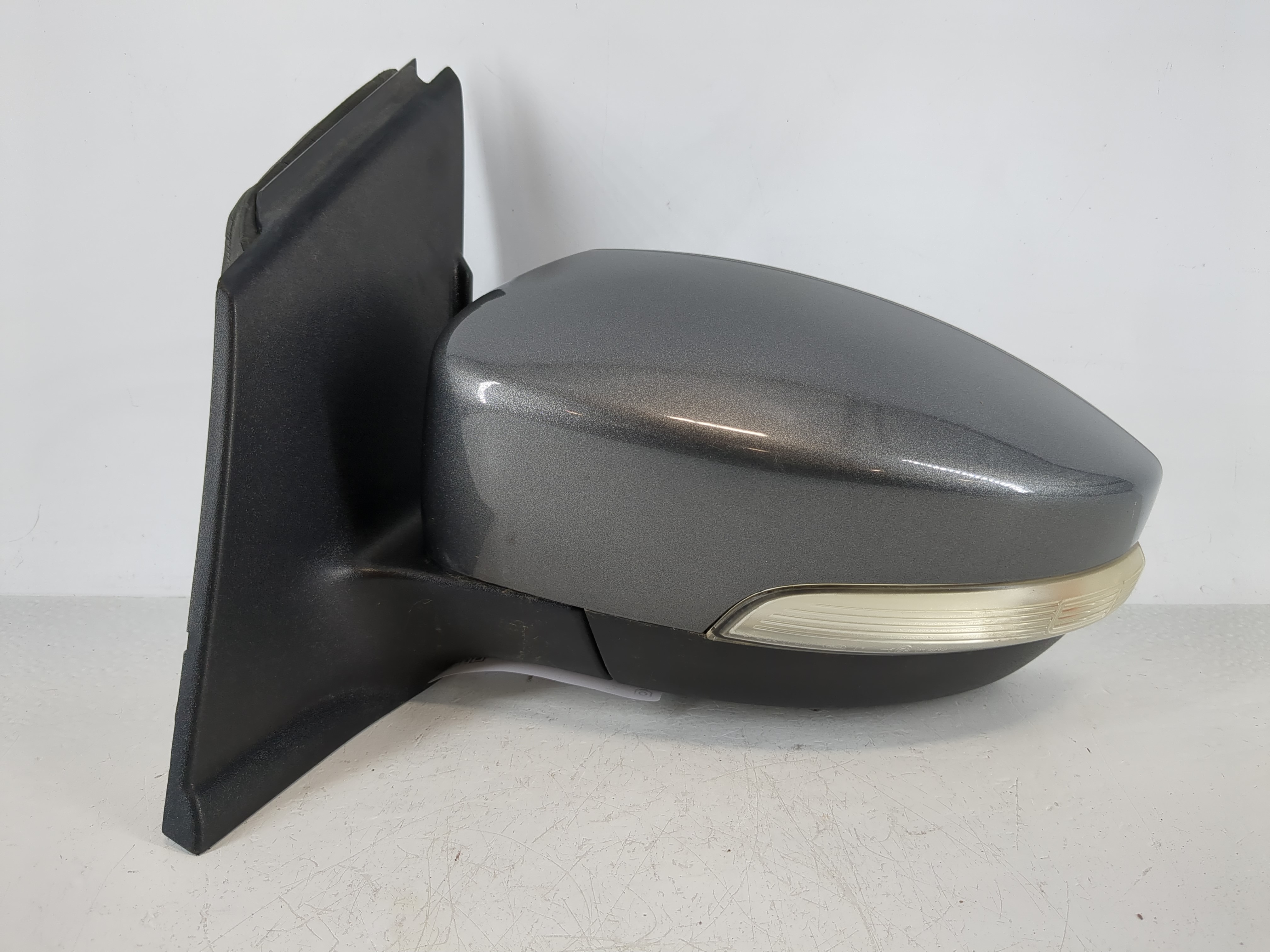 2013-2016 Ford Escape Driver Left Side View Power Door Mirror Grey 1142475 - Oemusedautoparts1.com