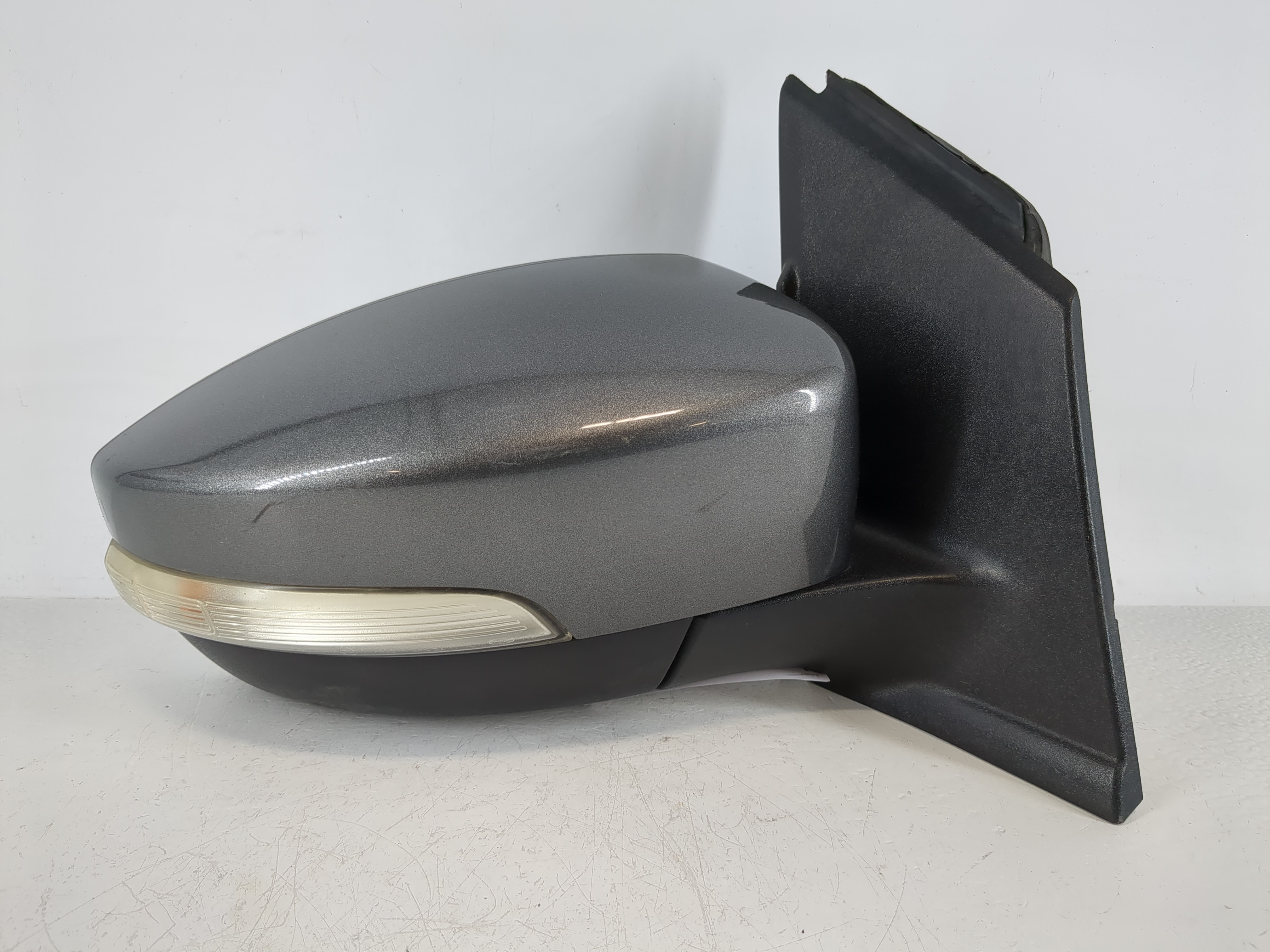 2013-2016 Ford Escape Passenger Right Side View Power Door Mirror Grey 1142478 - Oemusedautoparts1.com