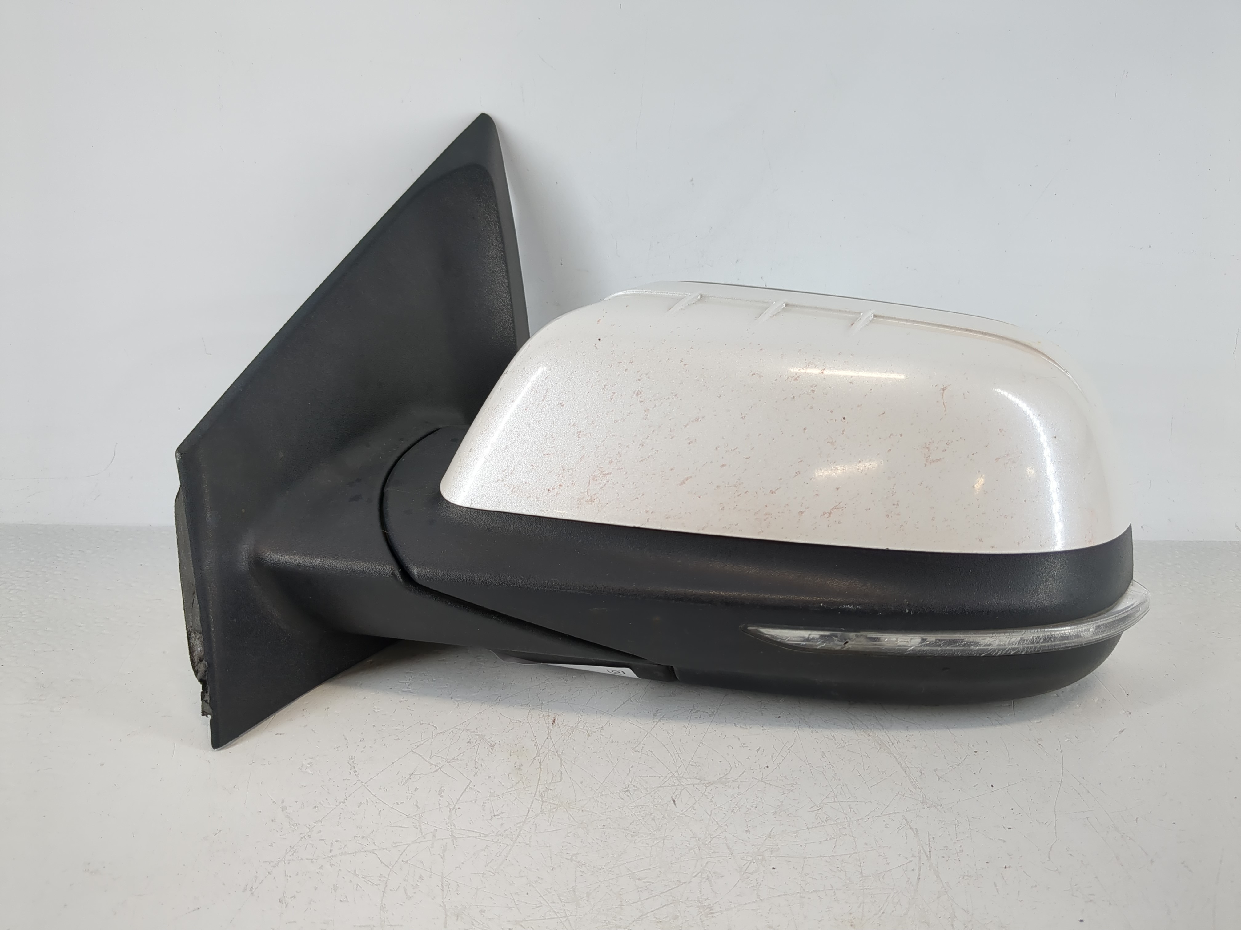 2012-2015 Lincoln Mkx Driver Left Side View Power Door Mirror White 1142479 - Oemusedautoparts1.com