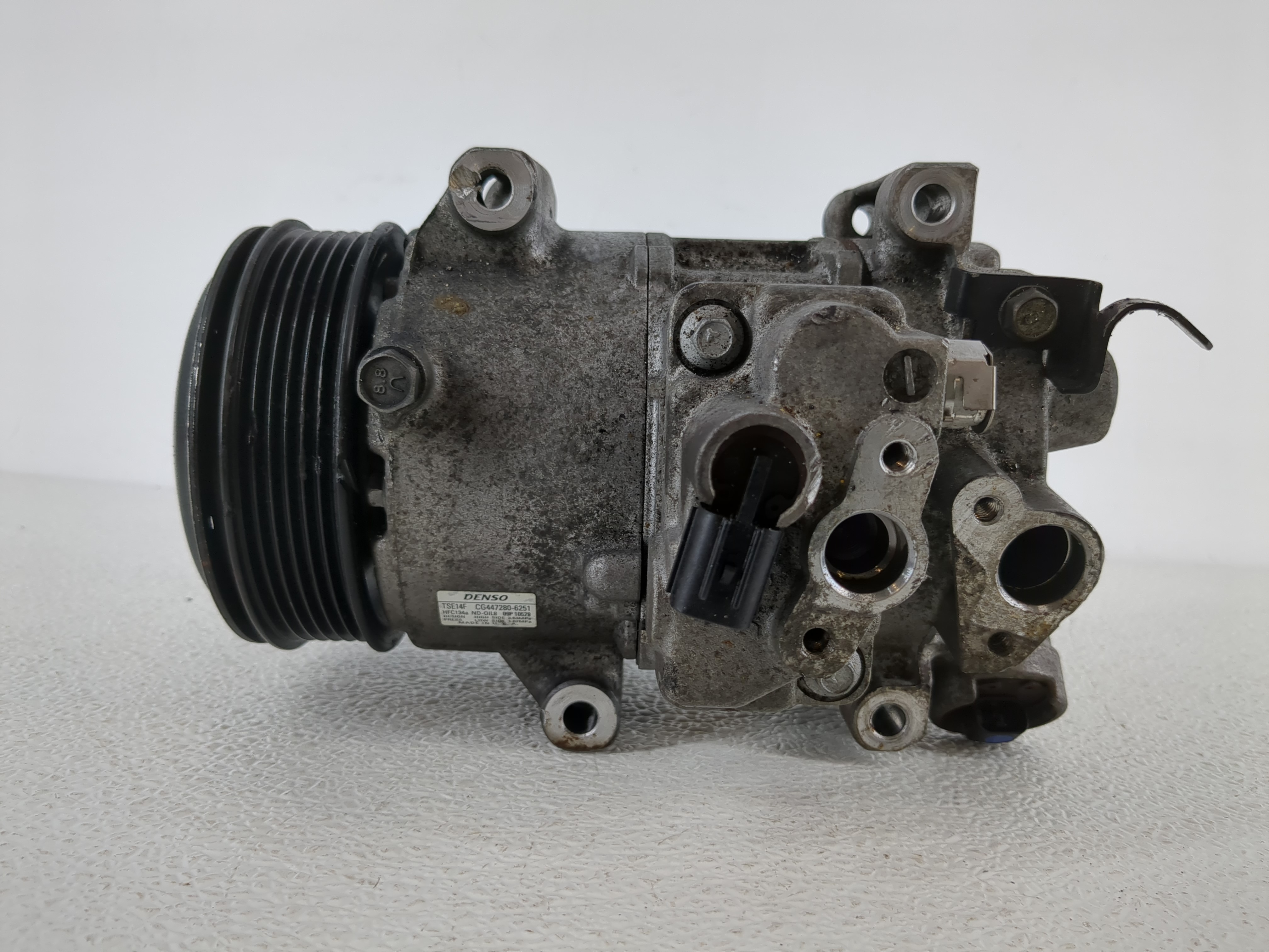 Picture of 2010-2016 Subaru Legacy Air Conditioning A/c Ac Compressor Oem 1142500