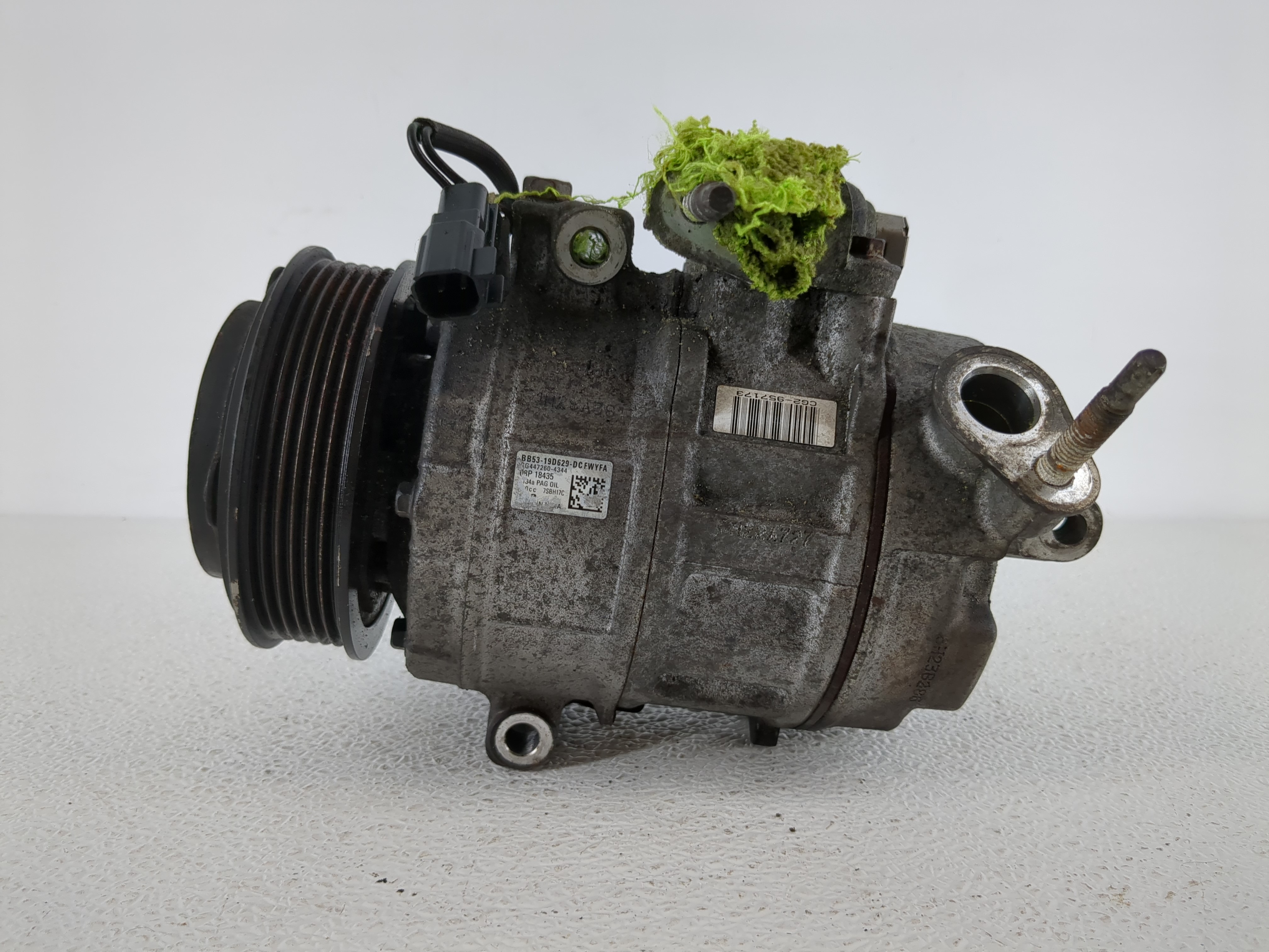 2011-2015 Ford Explorer Air Conditioning A/c Ac Compressor Oem 1142530 - Oemusedautoparts1.com