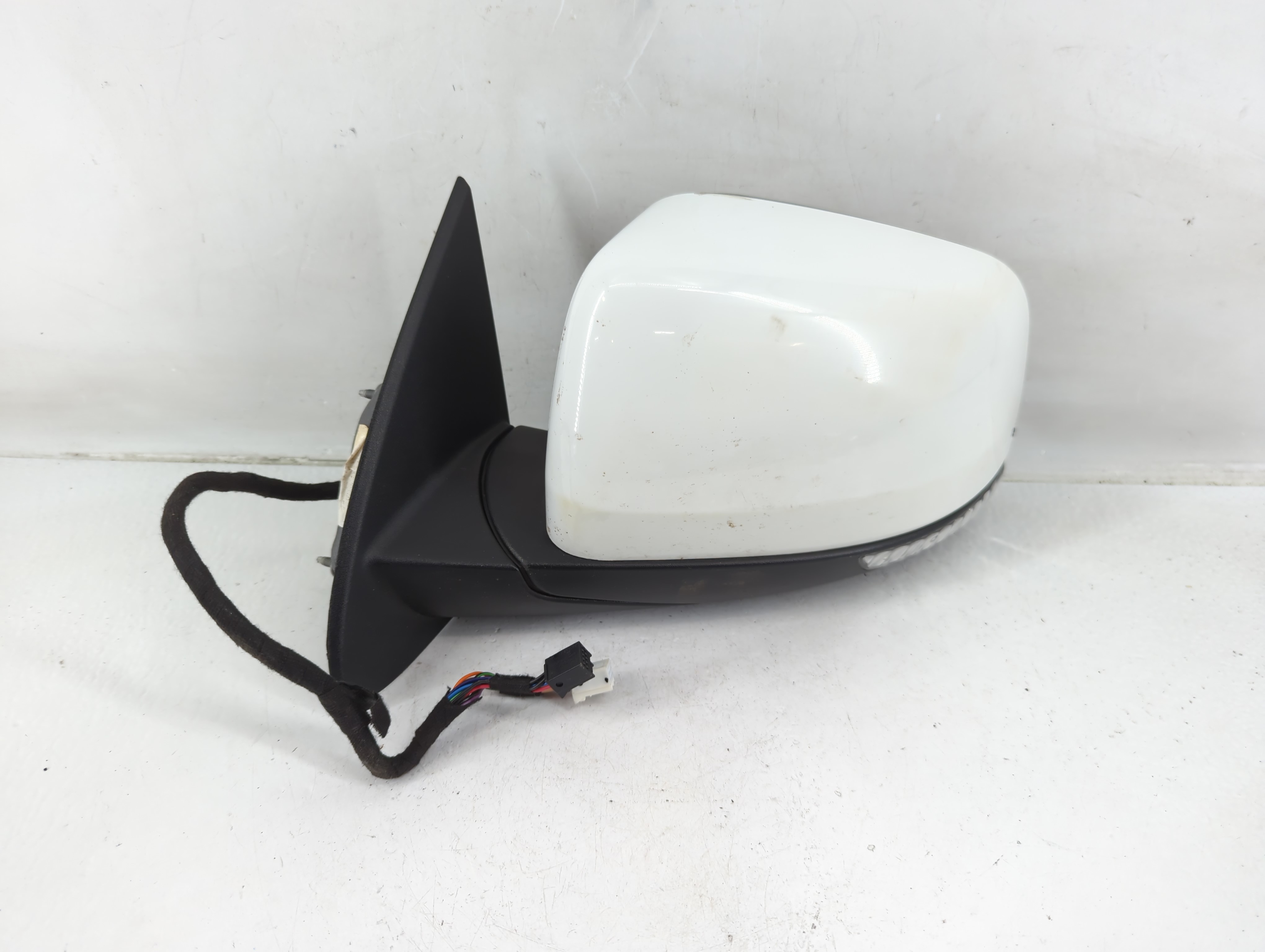 Picture of 2011-2021 Dodge Durango Driver Left Side View Power Door Mirror White 1142623