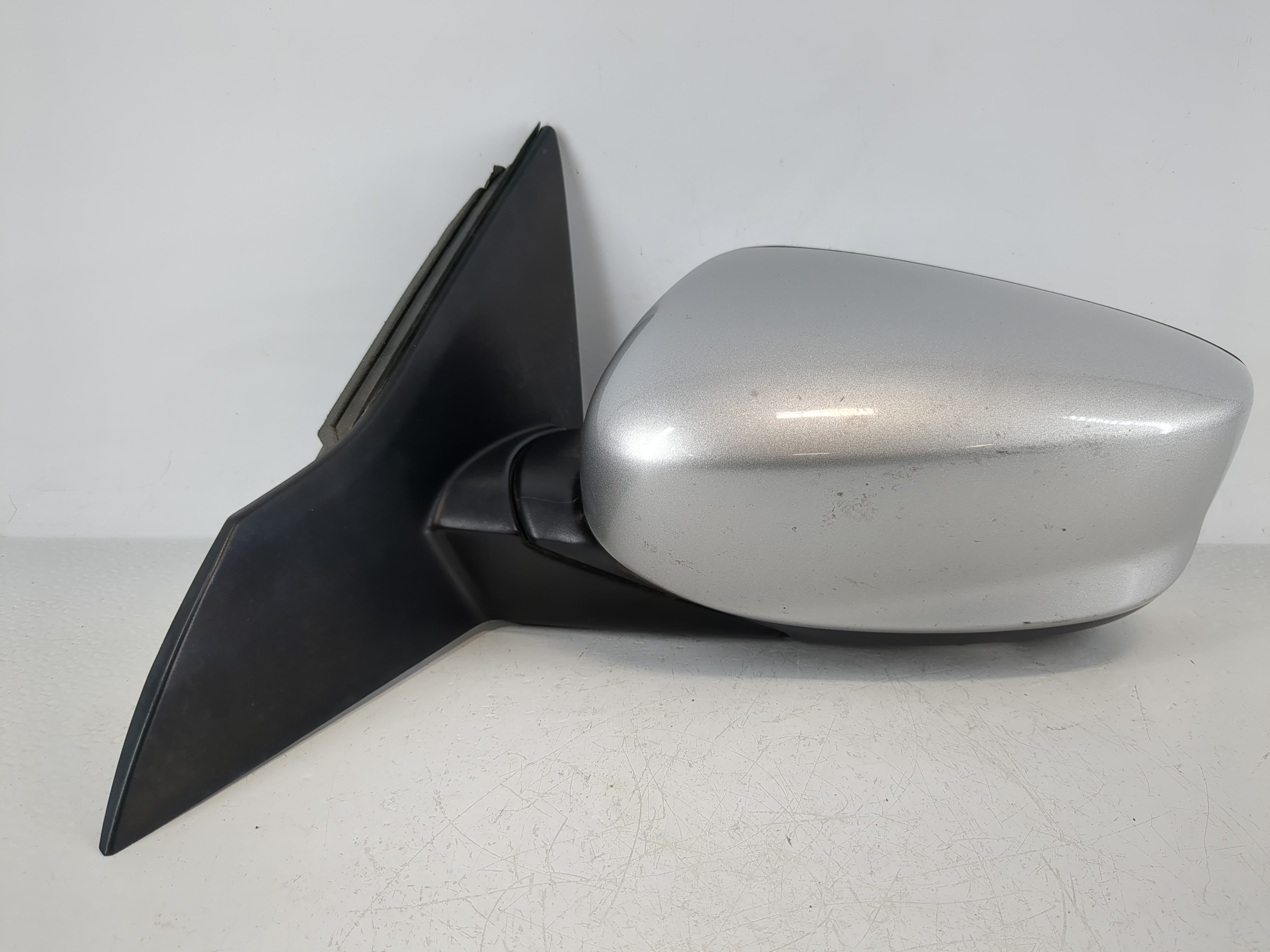 Picture of 2013-2017 Honda Accord Driver Left Side View Power Door Mirror Silver 1142624