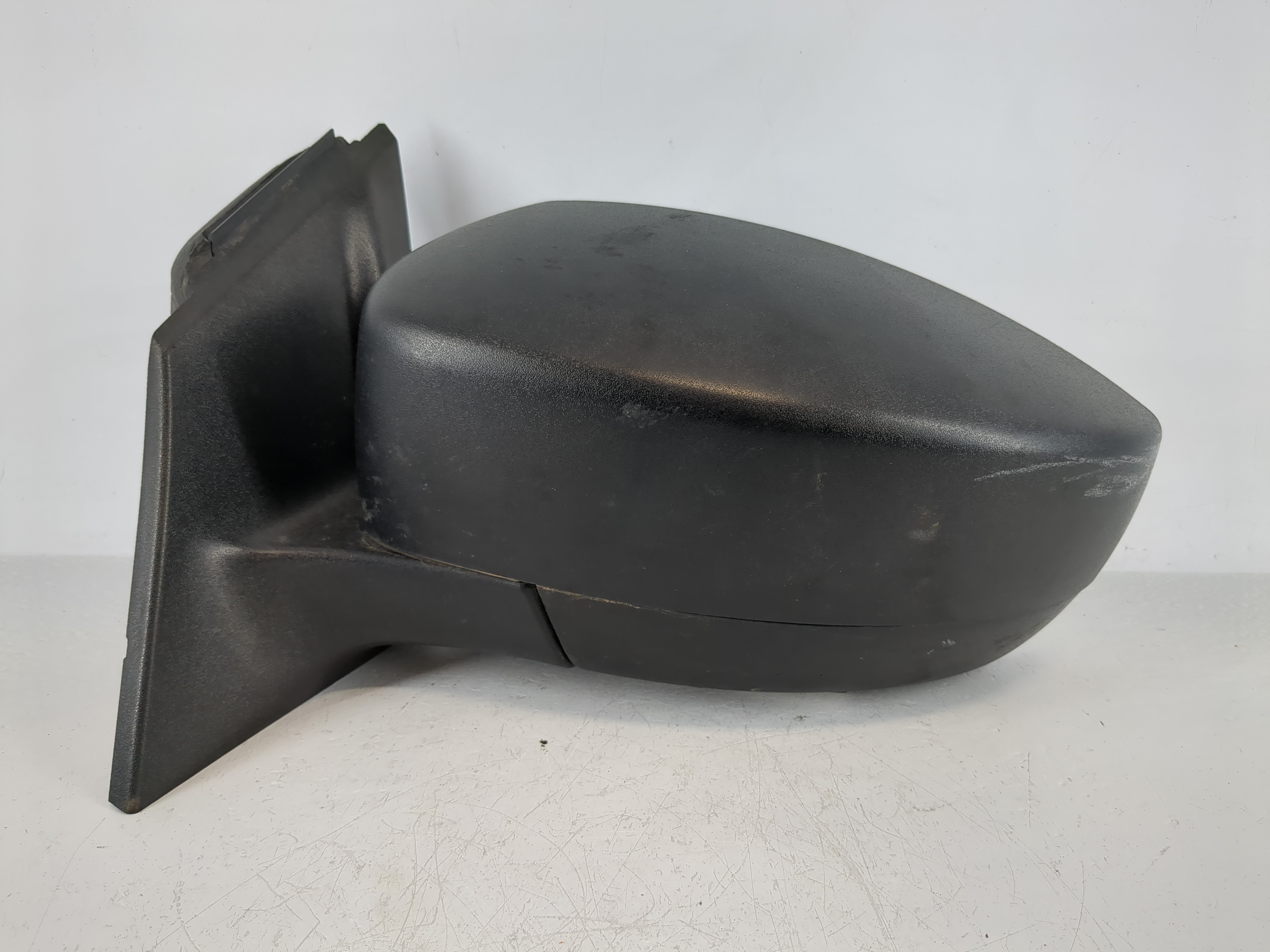2015-2018 Ford Focus Driver Left Side View Power Door Mirror Black 1142627 - Oemusedautoparts1.com