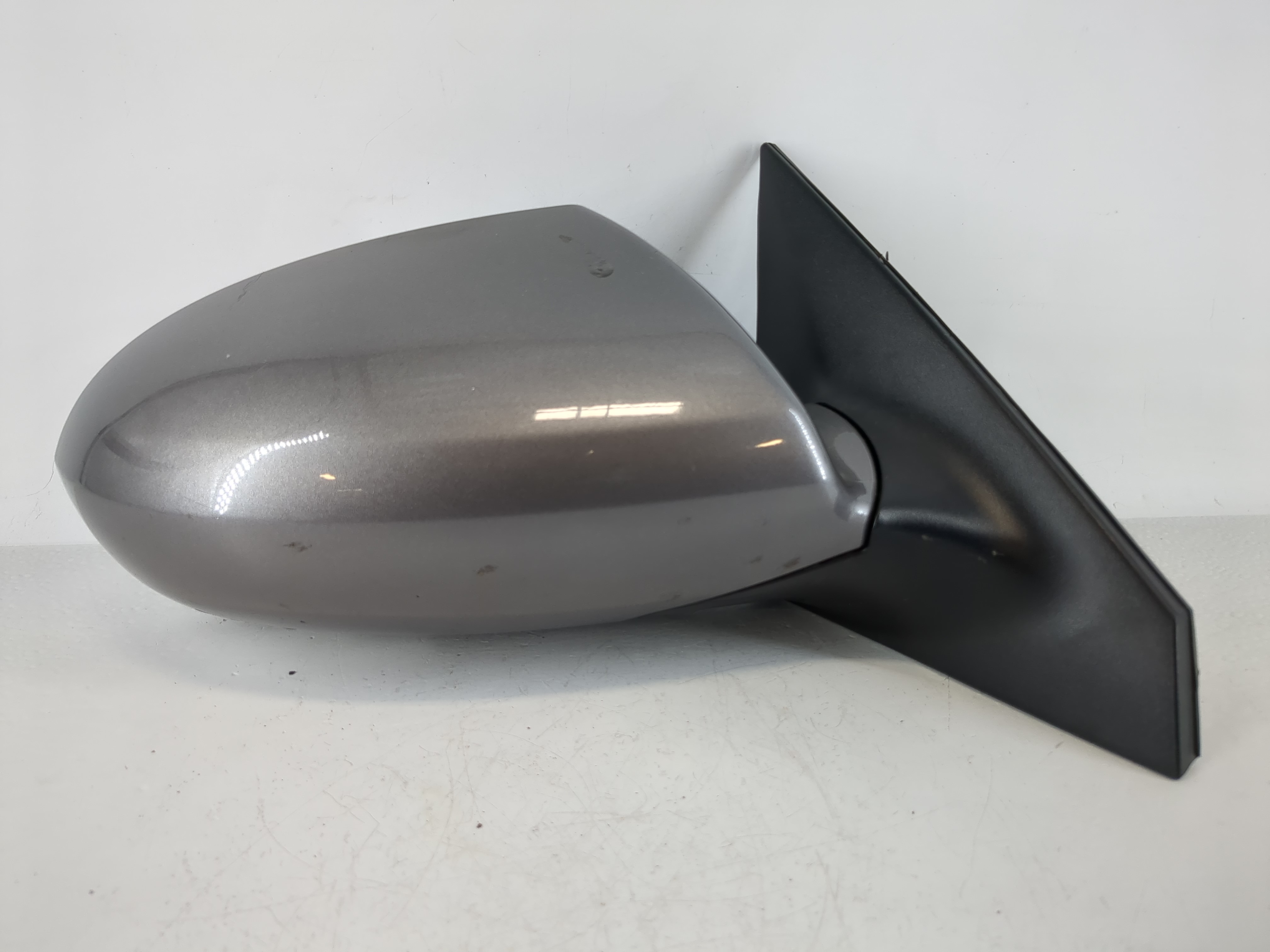 2011-2016 Kia Sportage Passenger Right Side View Power Door Mirror Grey 1142675 - Oemusedautoparts1.com