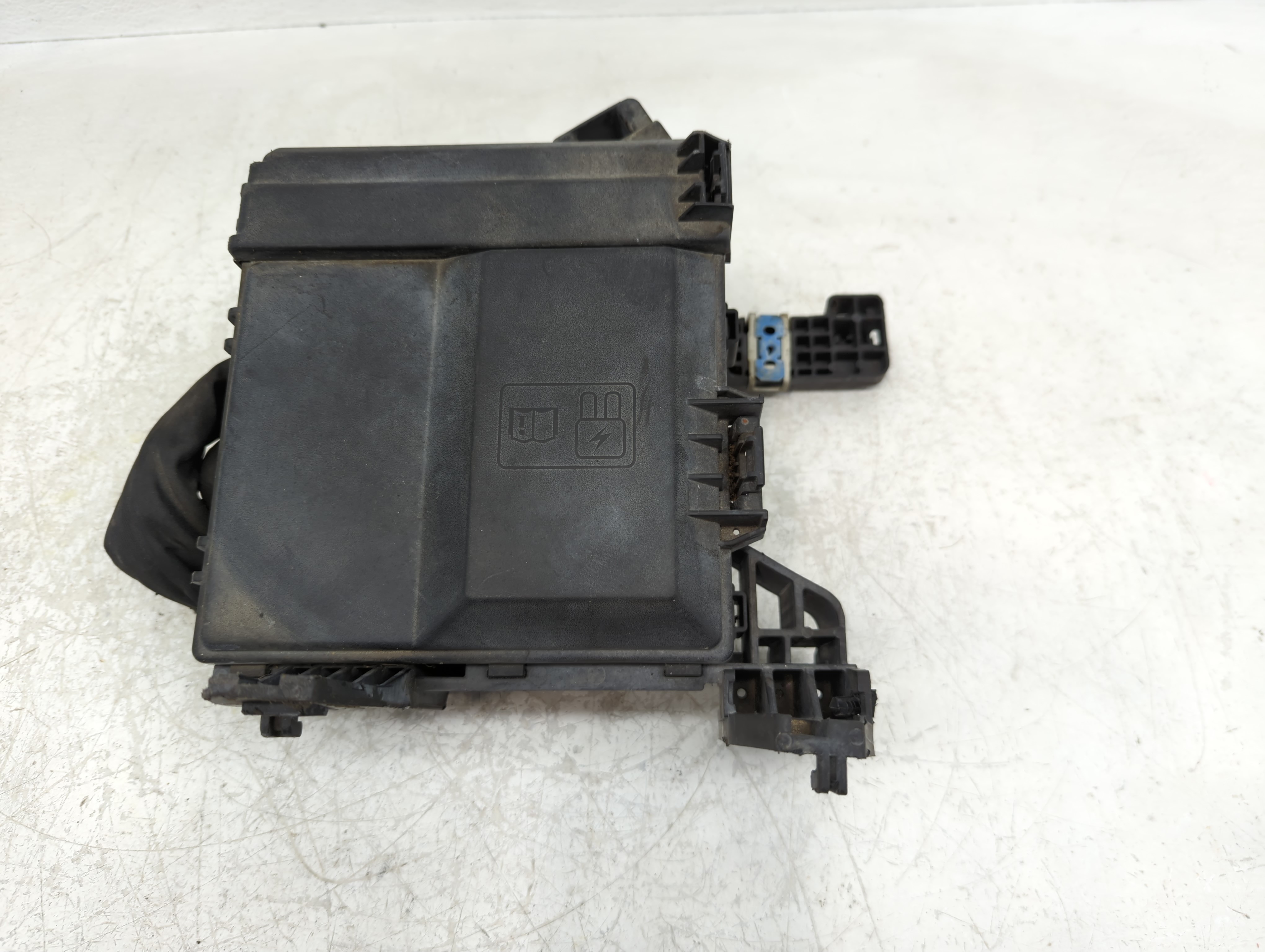 Picture of 2018-2020 Ford F-150 Fusebox Fuse Box Relay Module Ju5t-14a003-ba 1142825