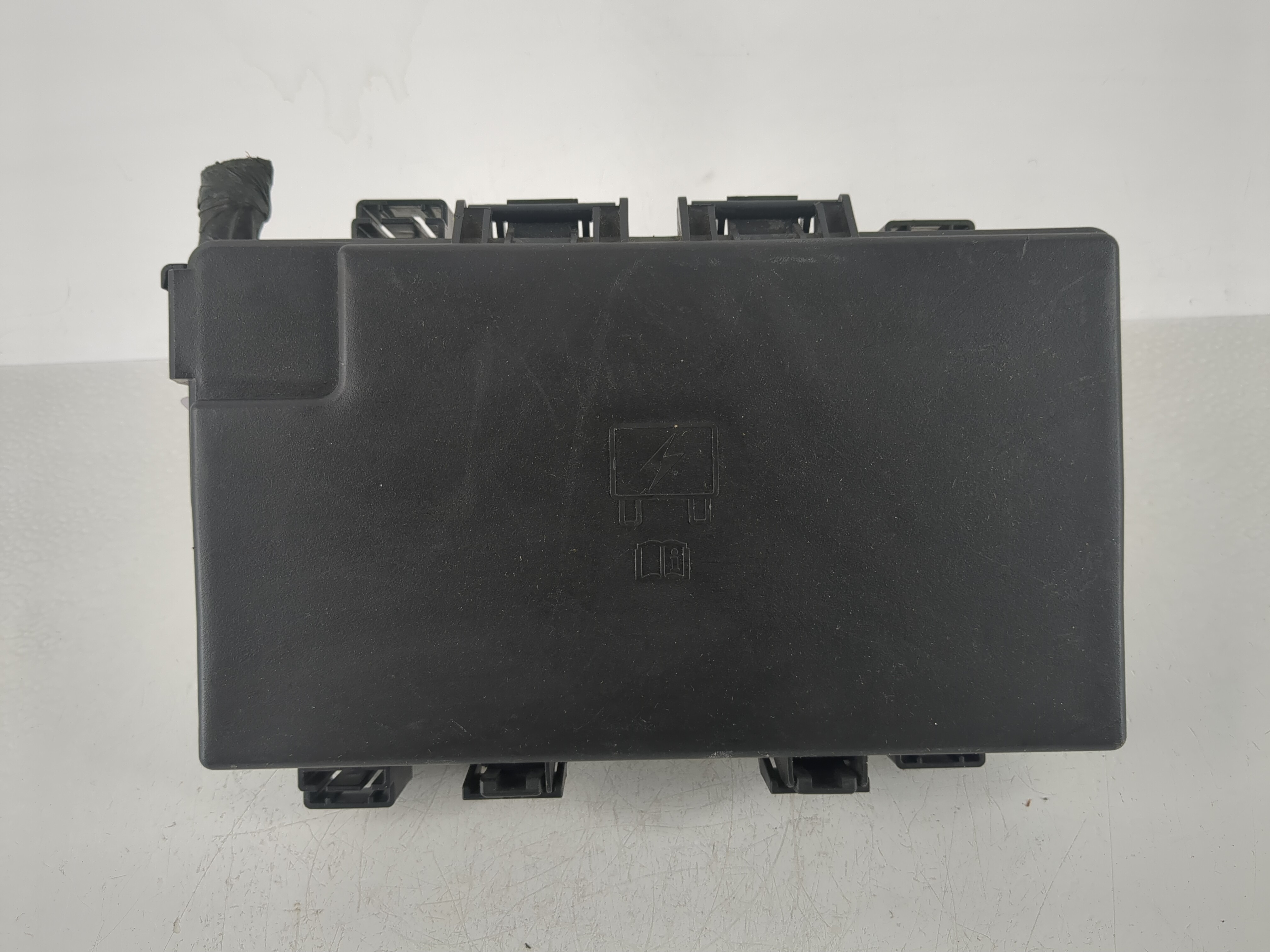 2020 Jeep Grand Cherokee Fusebox Fuse Box Relay Module P68425203ab 1142878 - Oemusedautoparts1.com