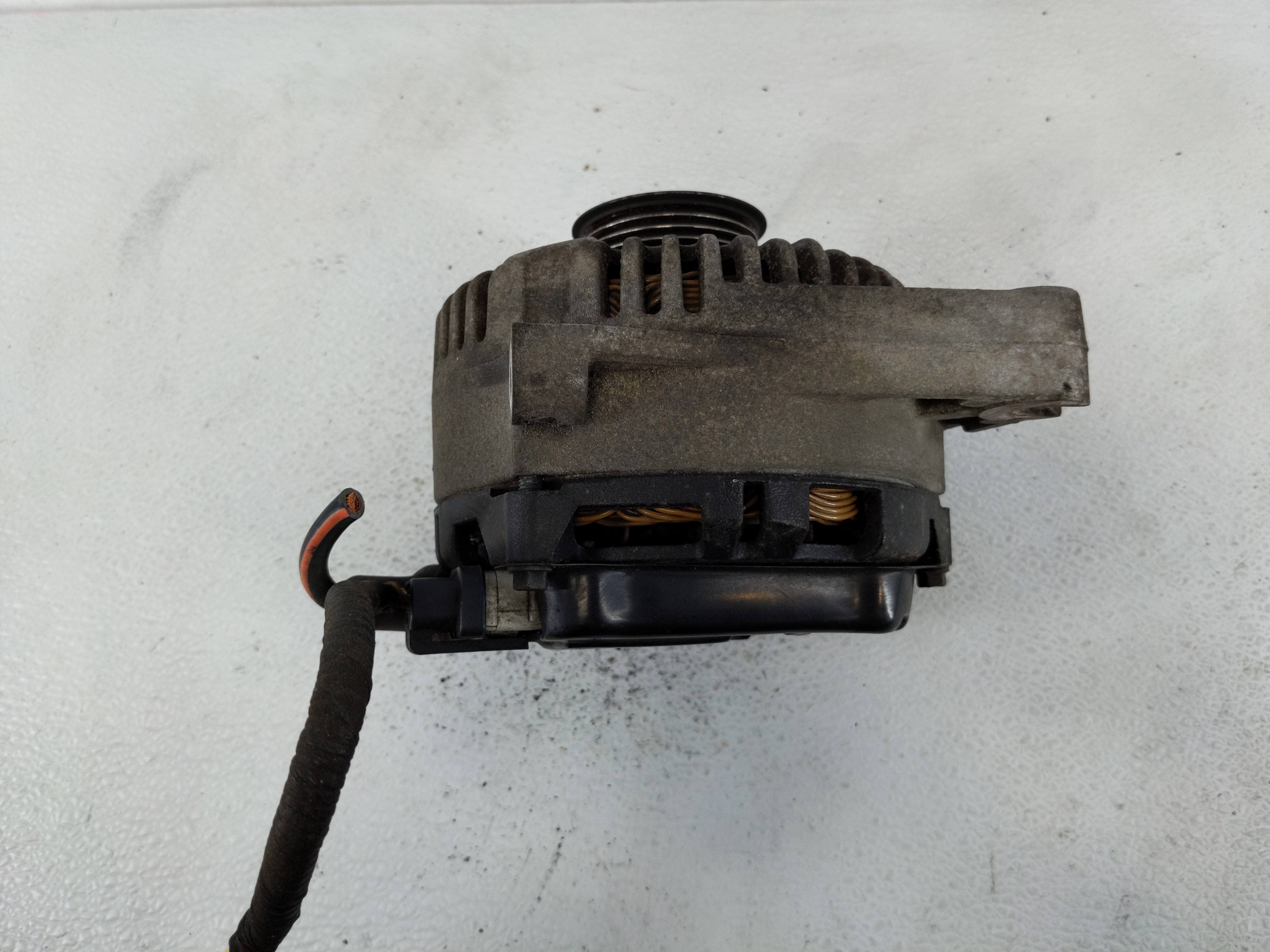 Picture of 2003 Mercury Grand Marquis Alternator Generator Charging Assembly Engine Oem 1142913