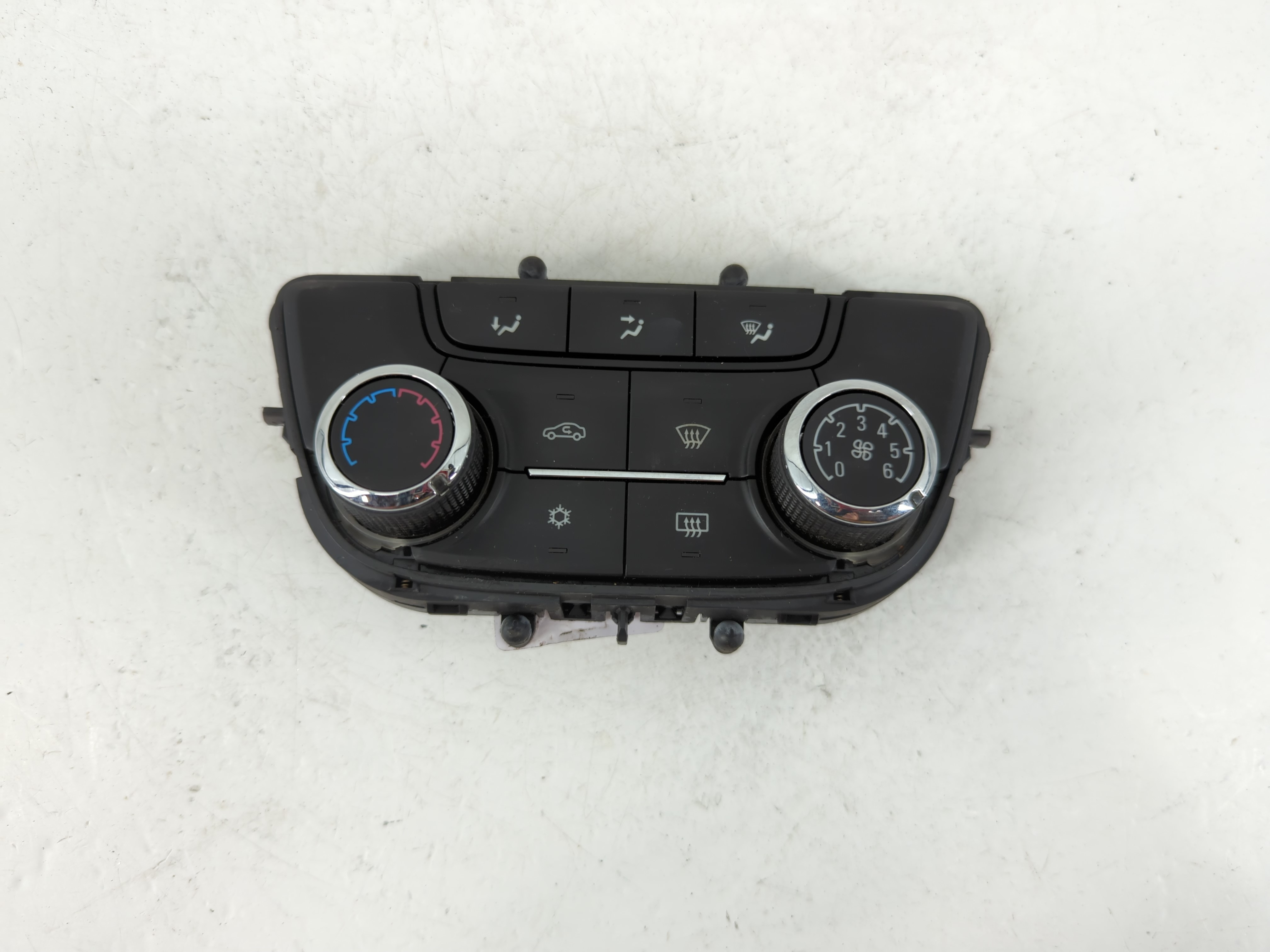 Picture of 2017-2021 Buick Encore Ac Heater Climate Control 39081561 1142923
