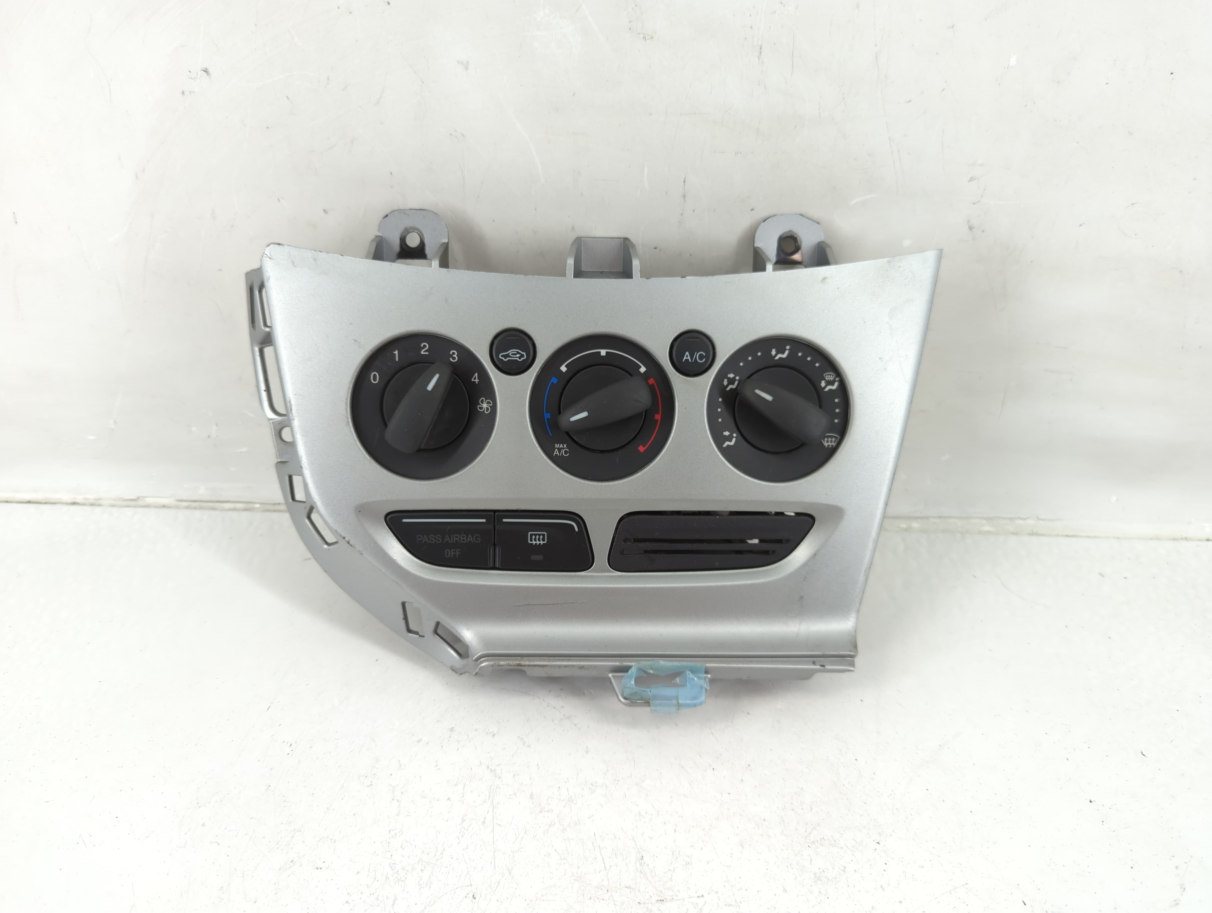 2013-2014 Ford Focus Ac Heater Climate Control Cm5t-12072911 1142925 - Oemusedautoparts1.com