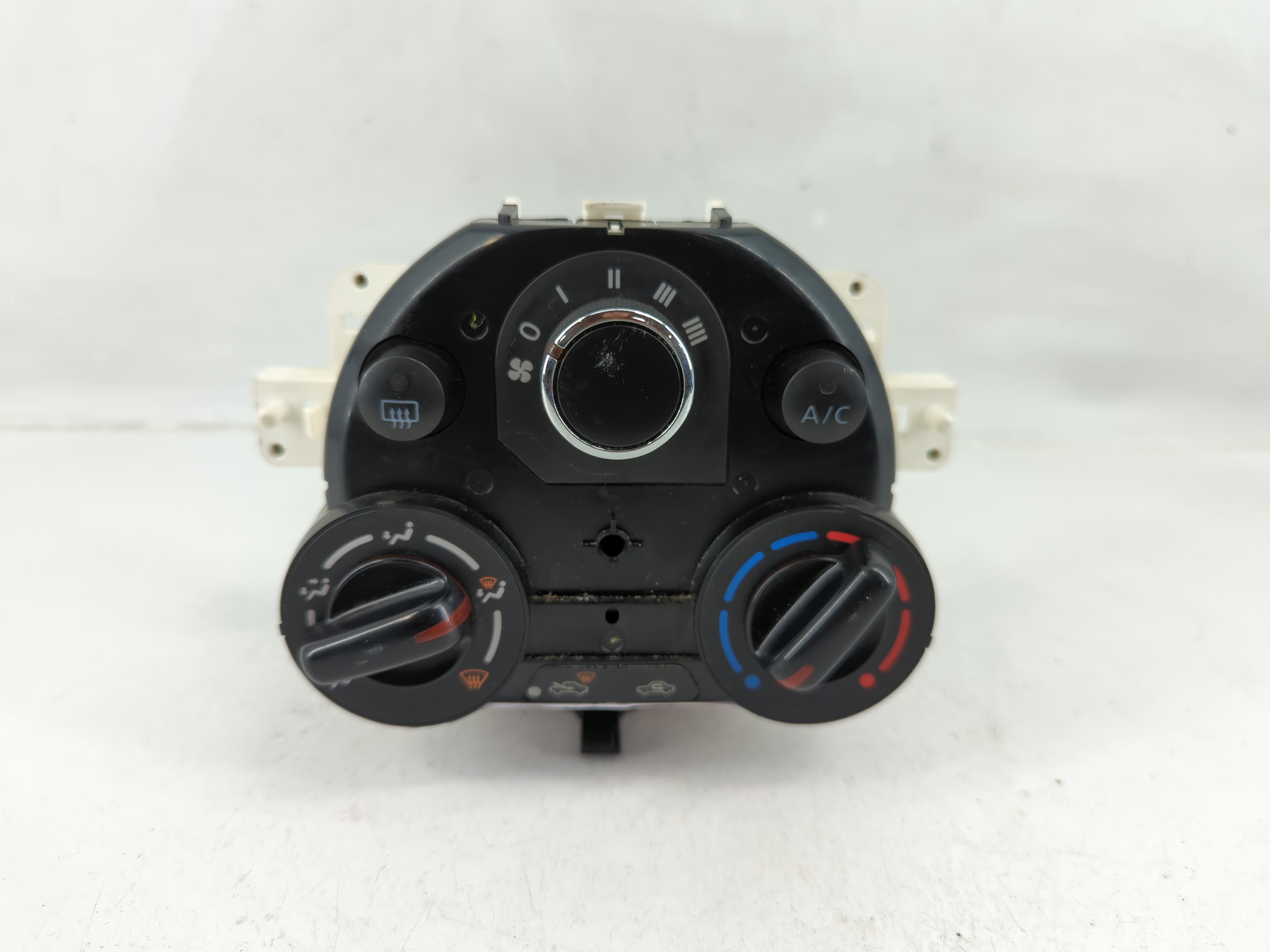 Picture of 2015-2018 Nissan Versa Ac Heater Climate Control 27513 9kk0a 1142938
