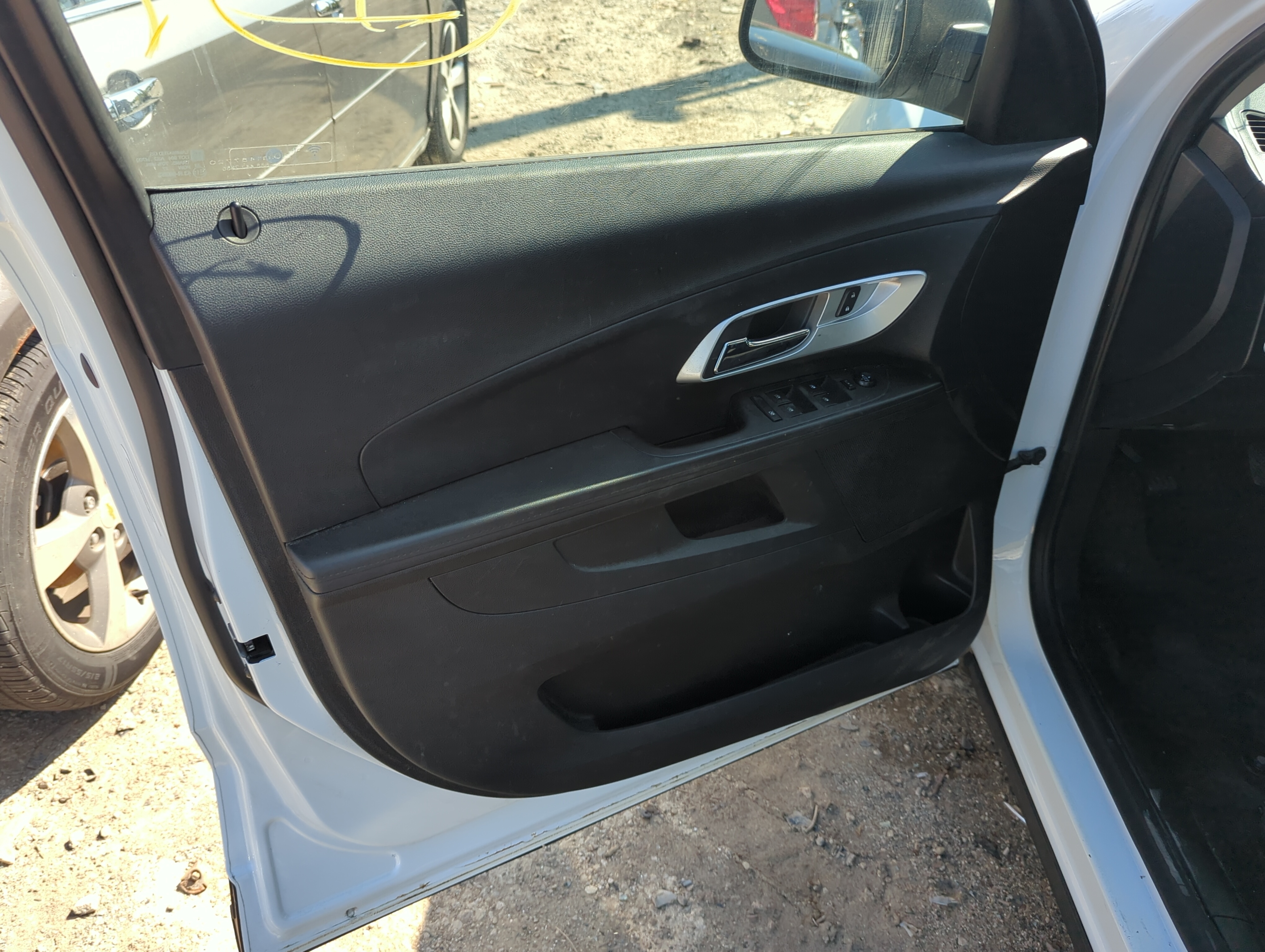 Picture of 2017 Chevrolet Equinox Front Left Driver Interior Door Panel Trim 1143105