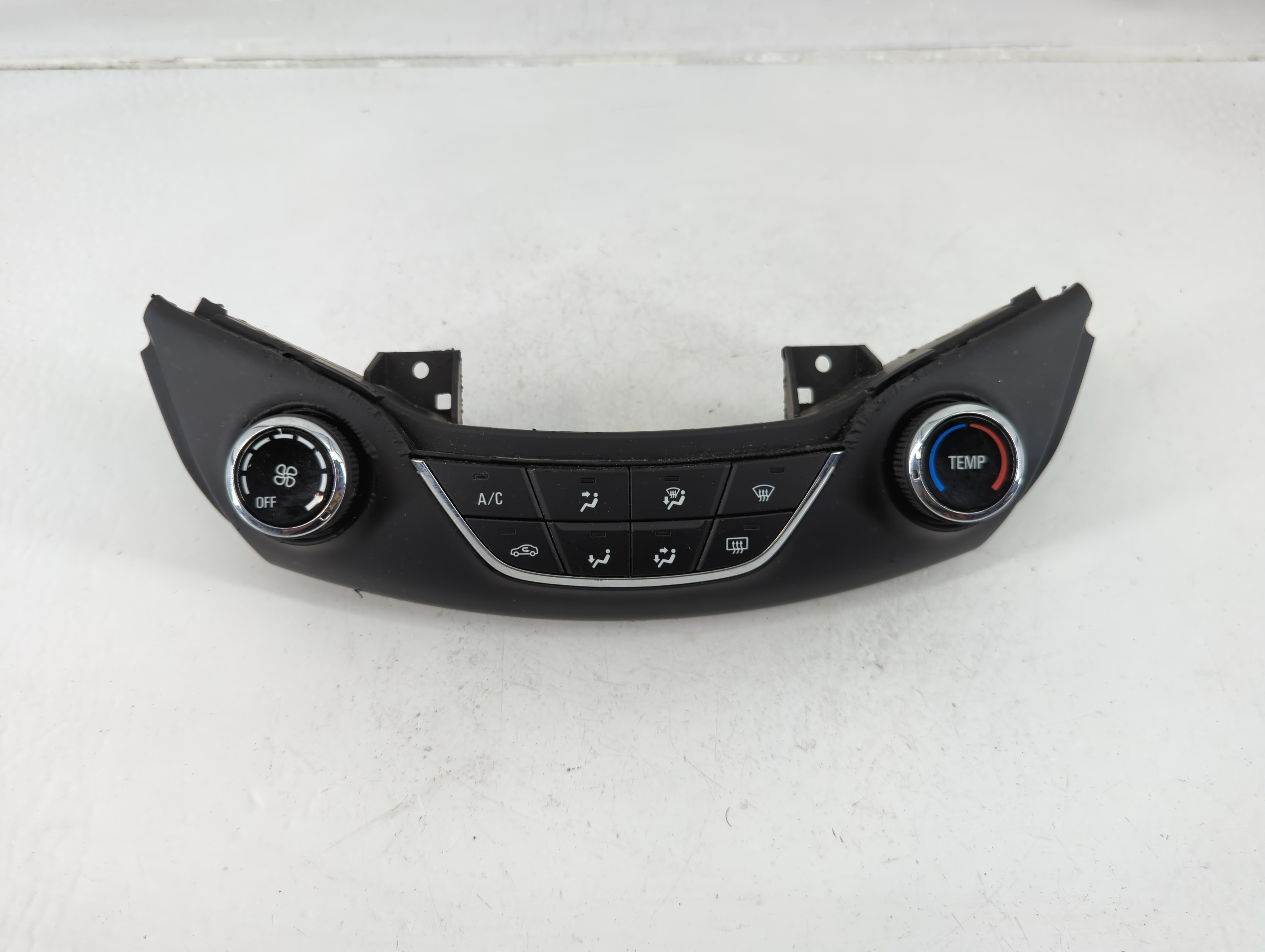 Picture of 2016-2018 Chevrolet Cruze Ac Heater Climate Control 39028880 1143134