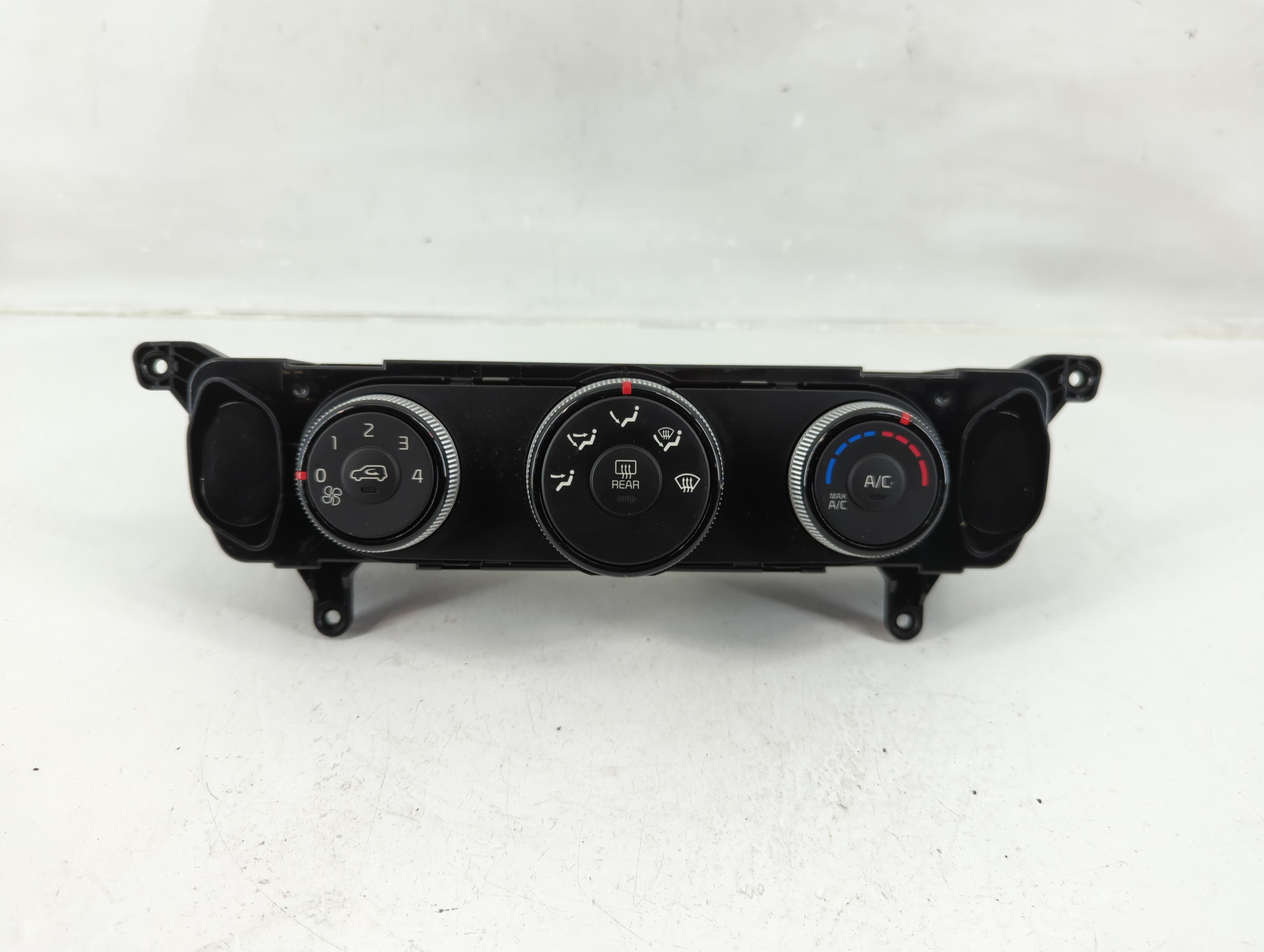 2017-2019 Kia Soul Ac Heater Climate Control 97250-b2as2asb 1143142 - Oemusedautoparts1.com