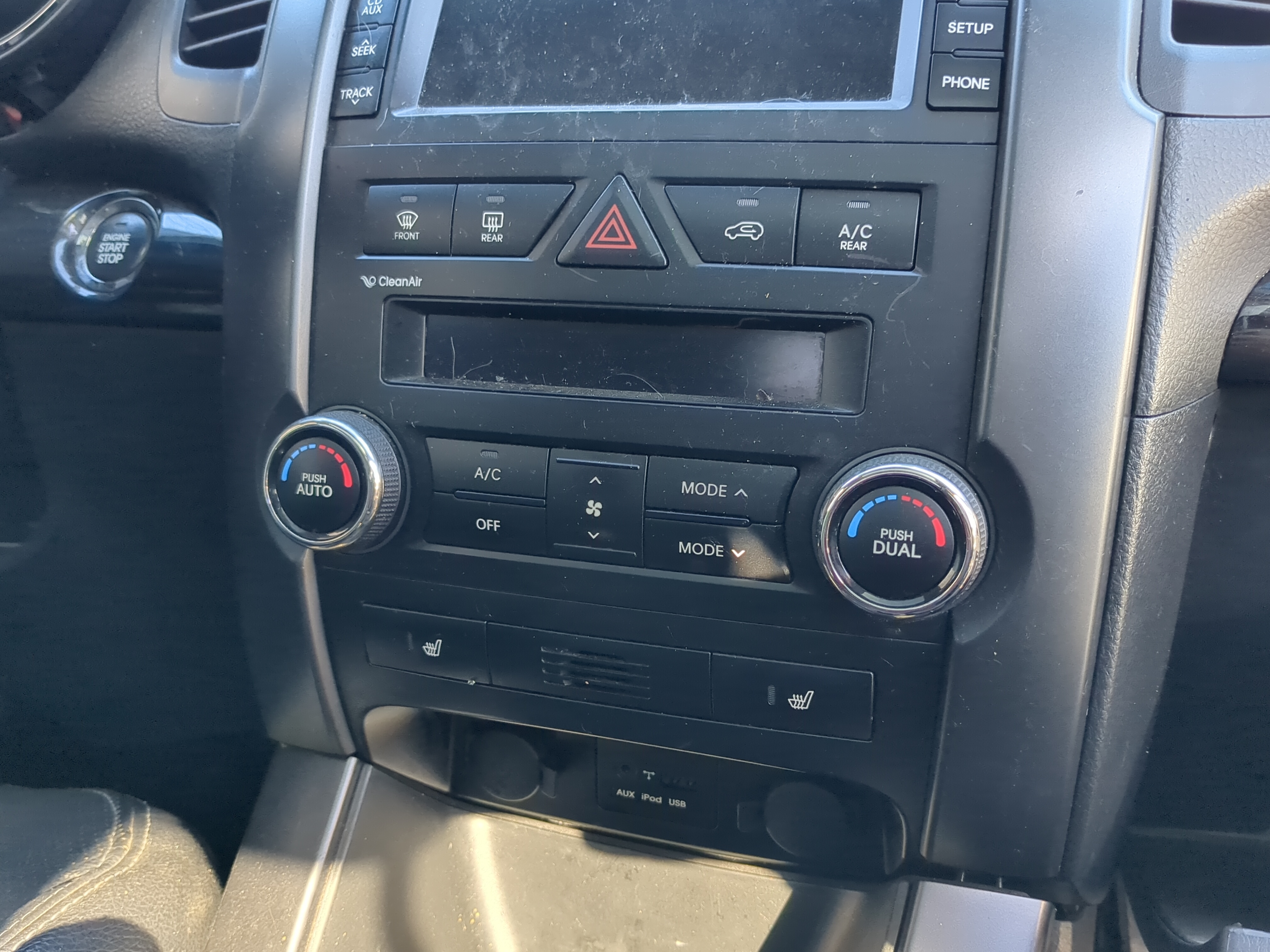 Picture of 2011-2011 Kia Sorento Ac Heater Climate Control 1143200