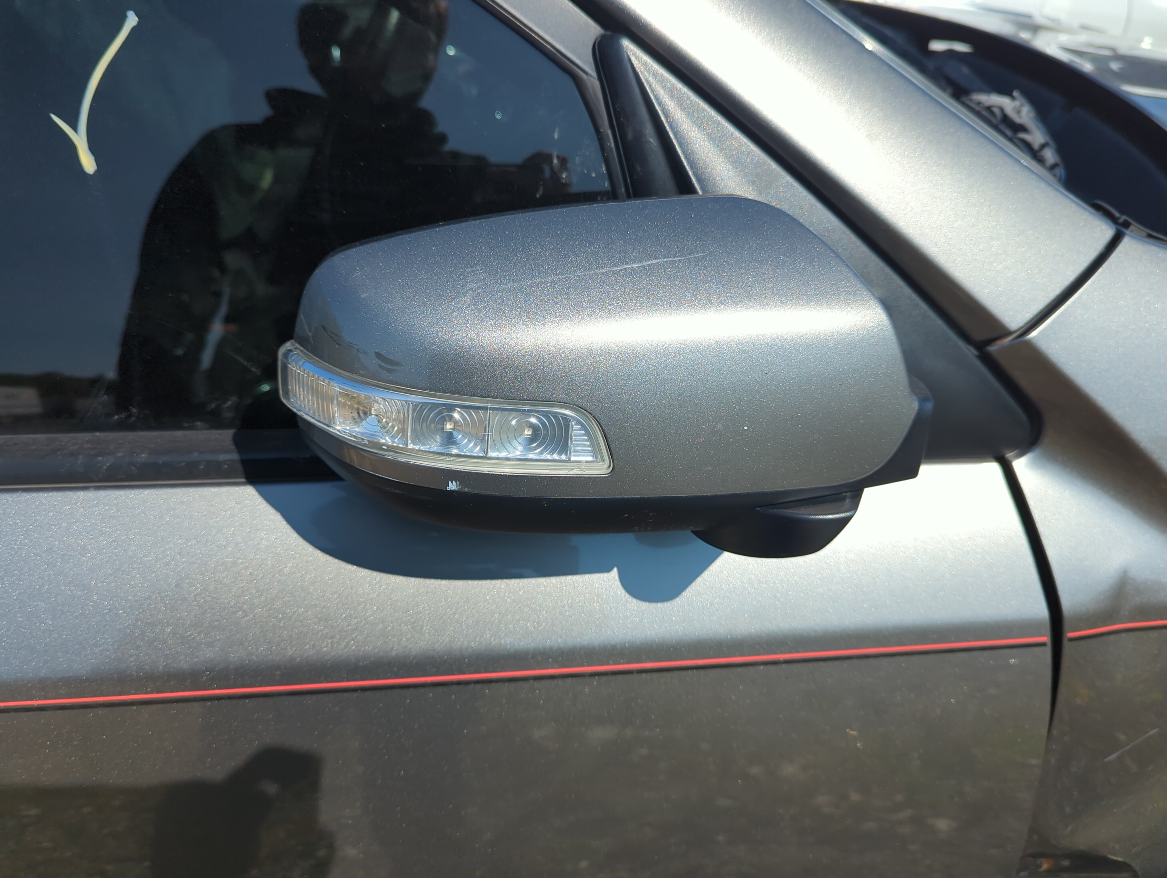 Picture of 2011-2015 Kia Sorento Passenger Right Side View Power Door Mirror 1143249