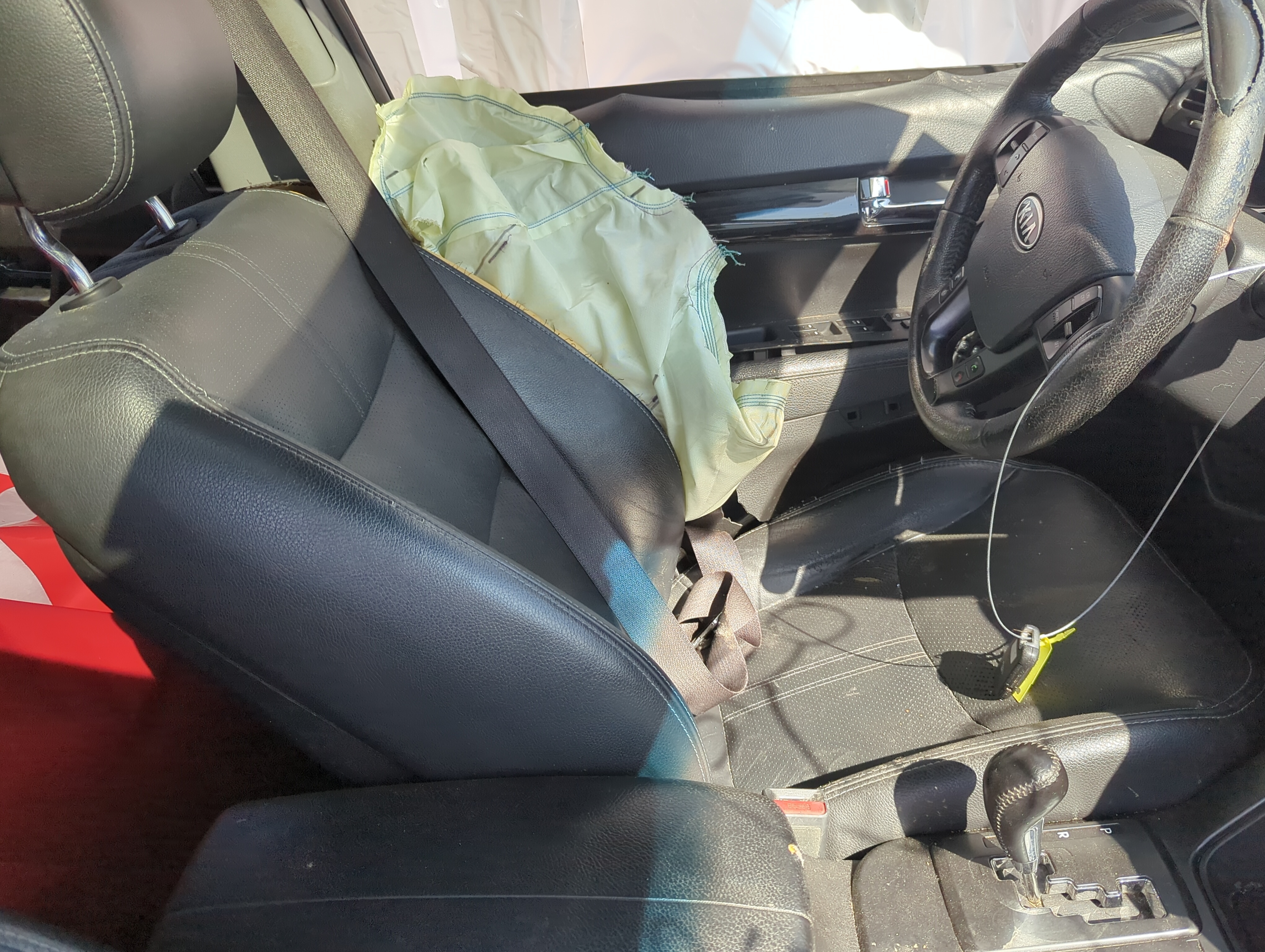 2011-2011 Kia Sorento Driver Front Seat Oem 1143260 - Oemusedautoparts1.com