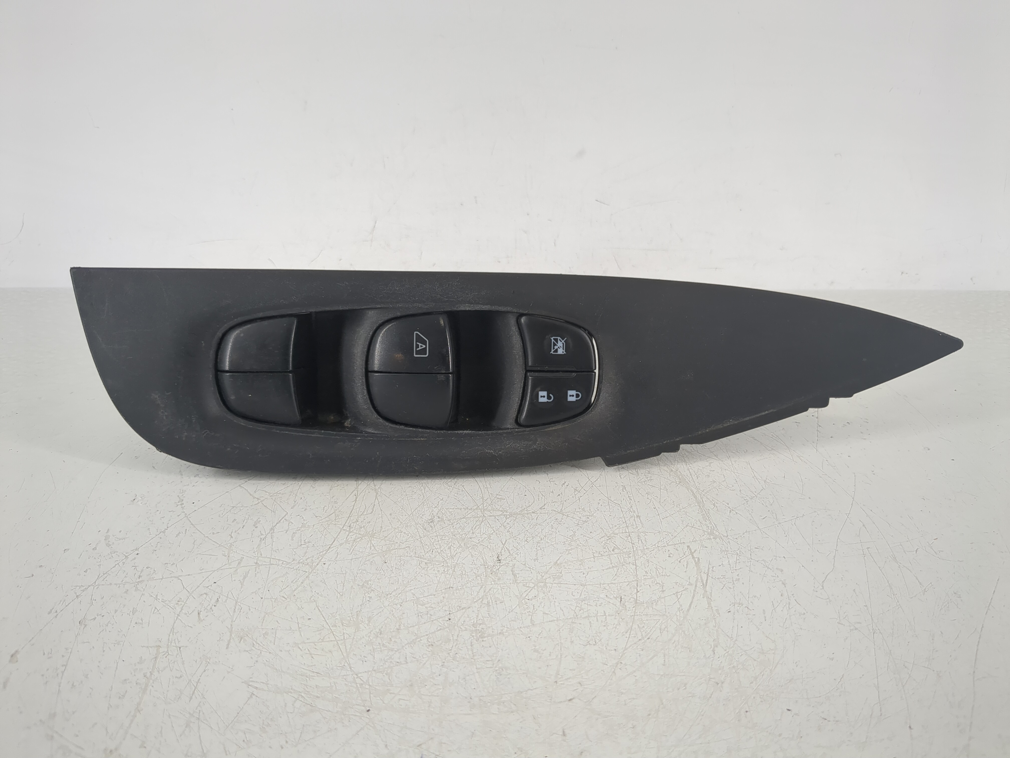 Picture of 2017-2020 Nissan Rogue Driver Left Door Master Power Window Switch 1143304