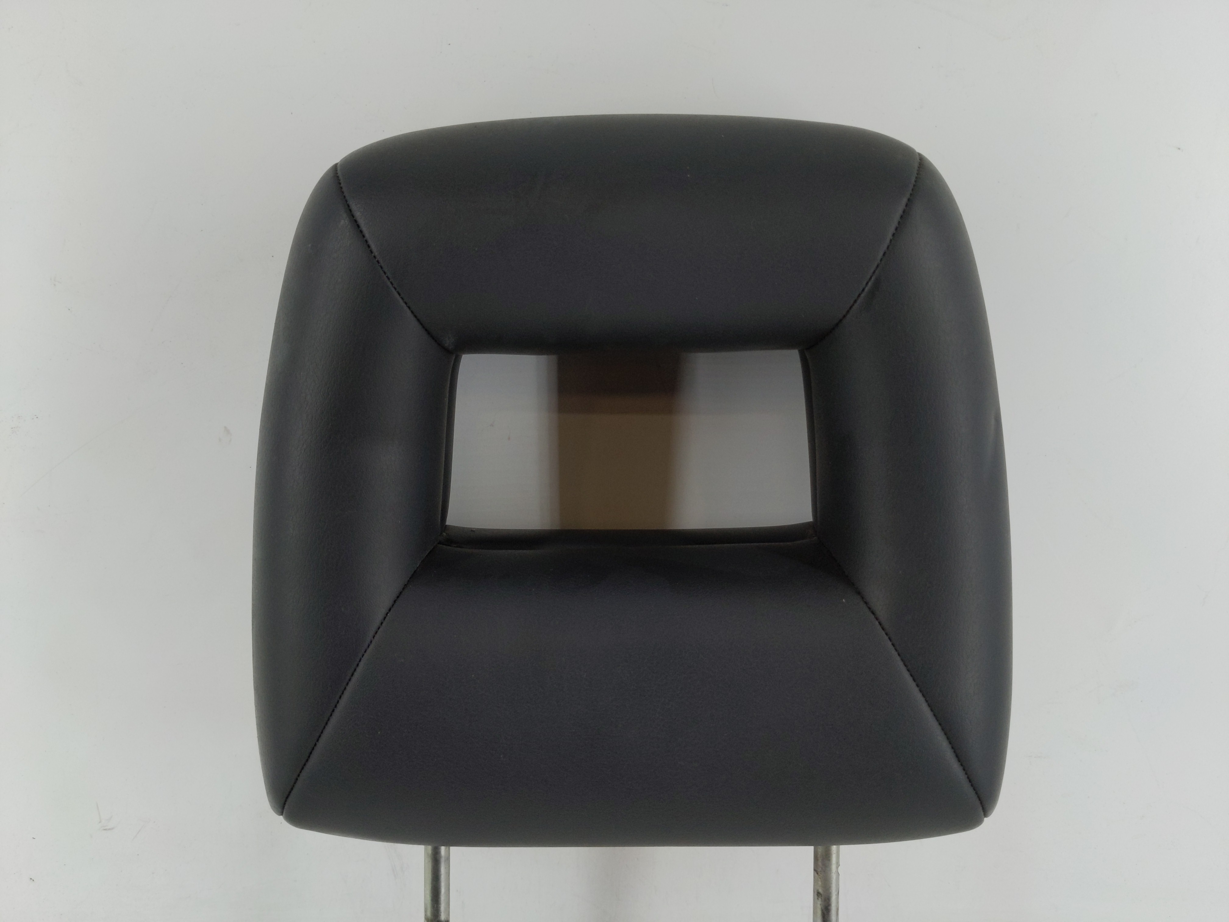 2002 Suzuki Xl-7 Headrest Head Rest Rear Seat Black 1143411 - Oemusedautoparts1.com