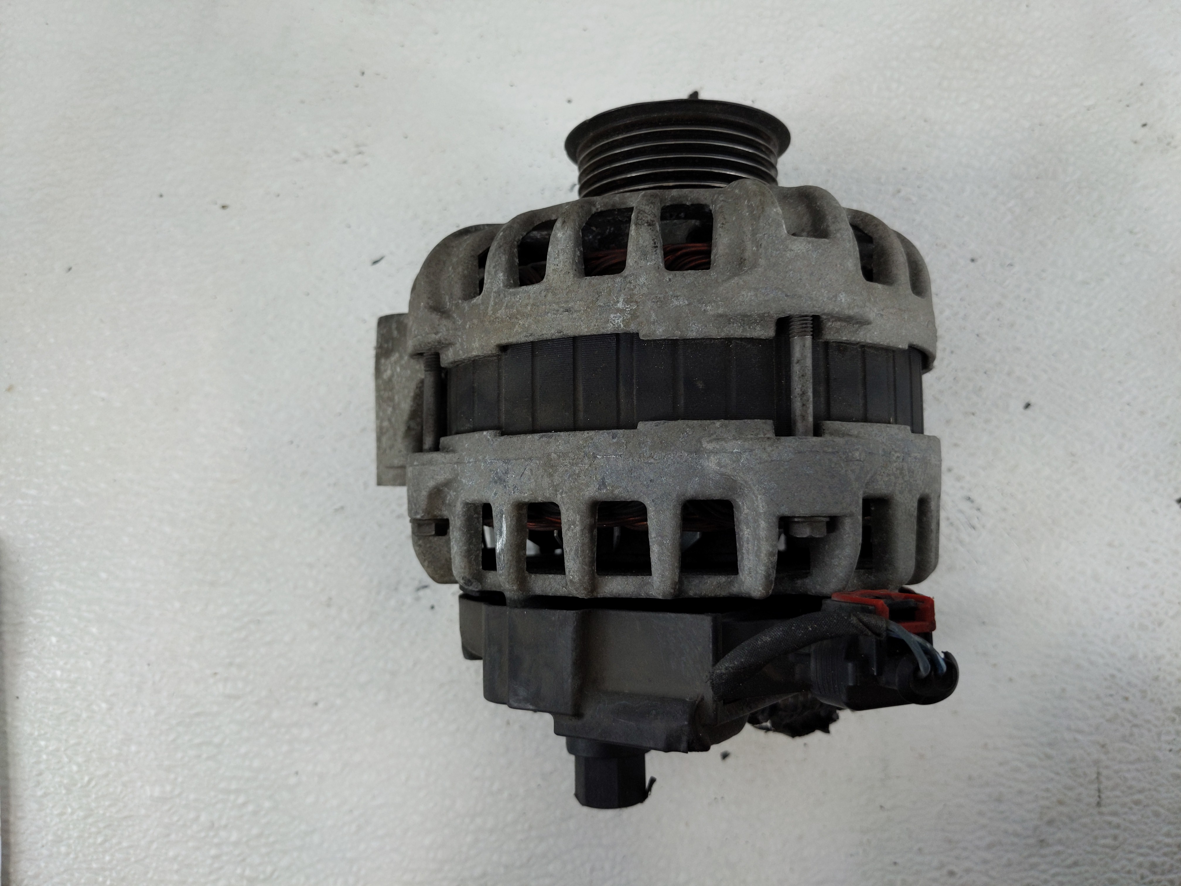 Picture of 2016 Chevrolet Express 2500 Alternator Generator Charging Assembly Engine Oem 1143447