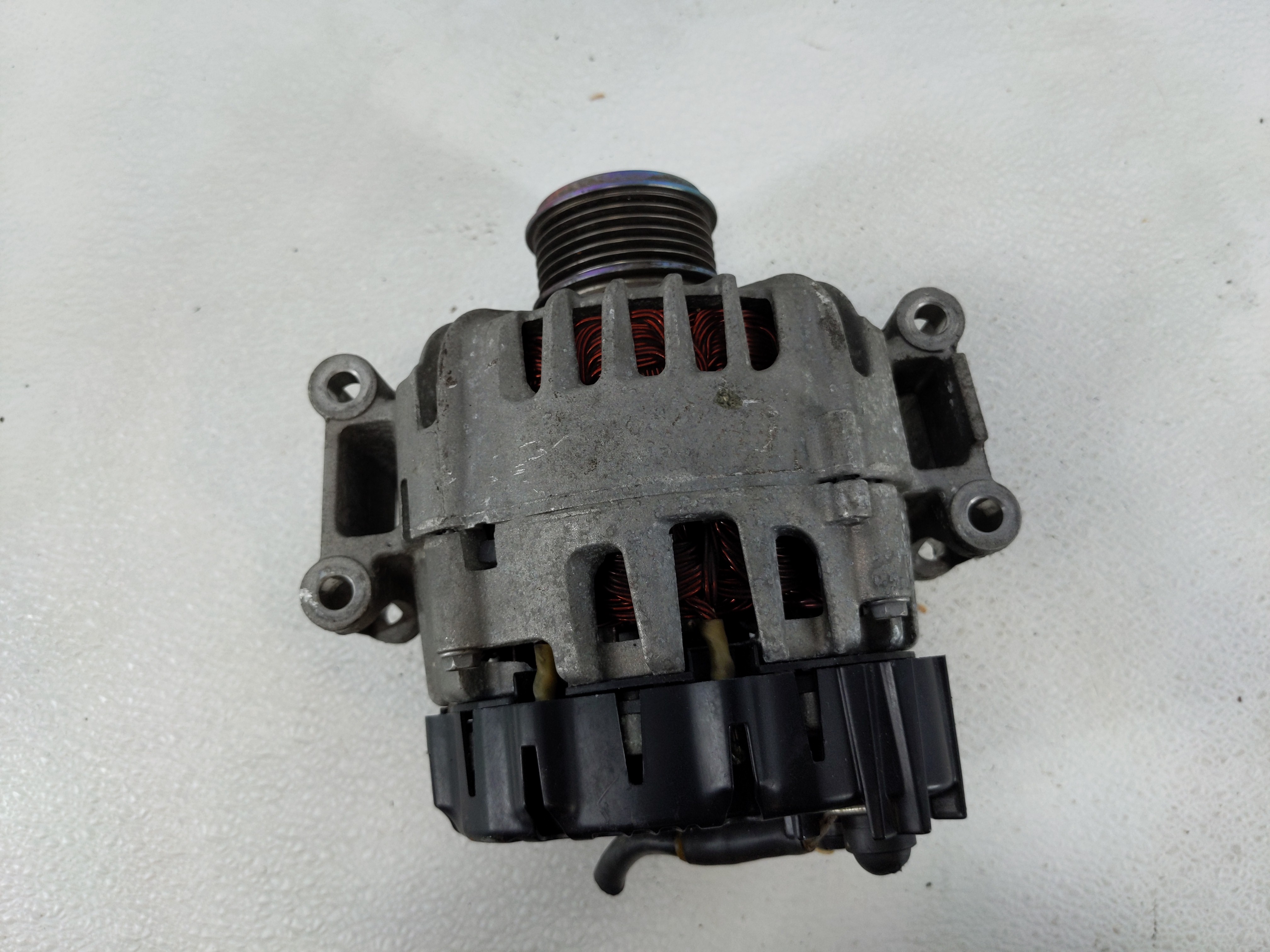 2013 Volkswagen Beetle Alternator Generator Charging Assembly Engine Oem 1143653 - Oemusedautoparts1.com