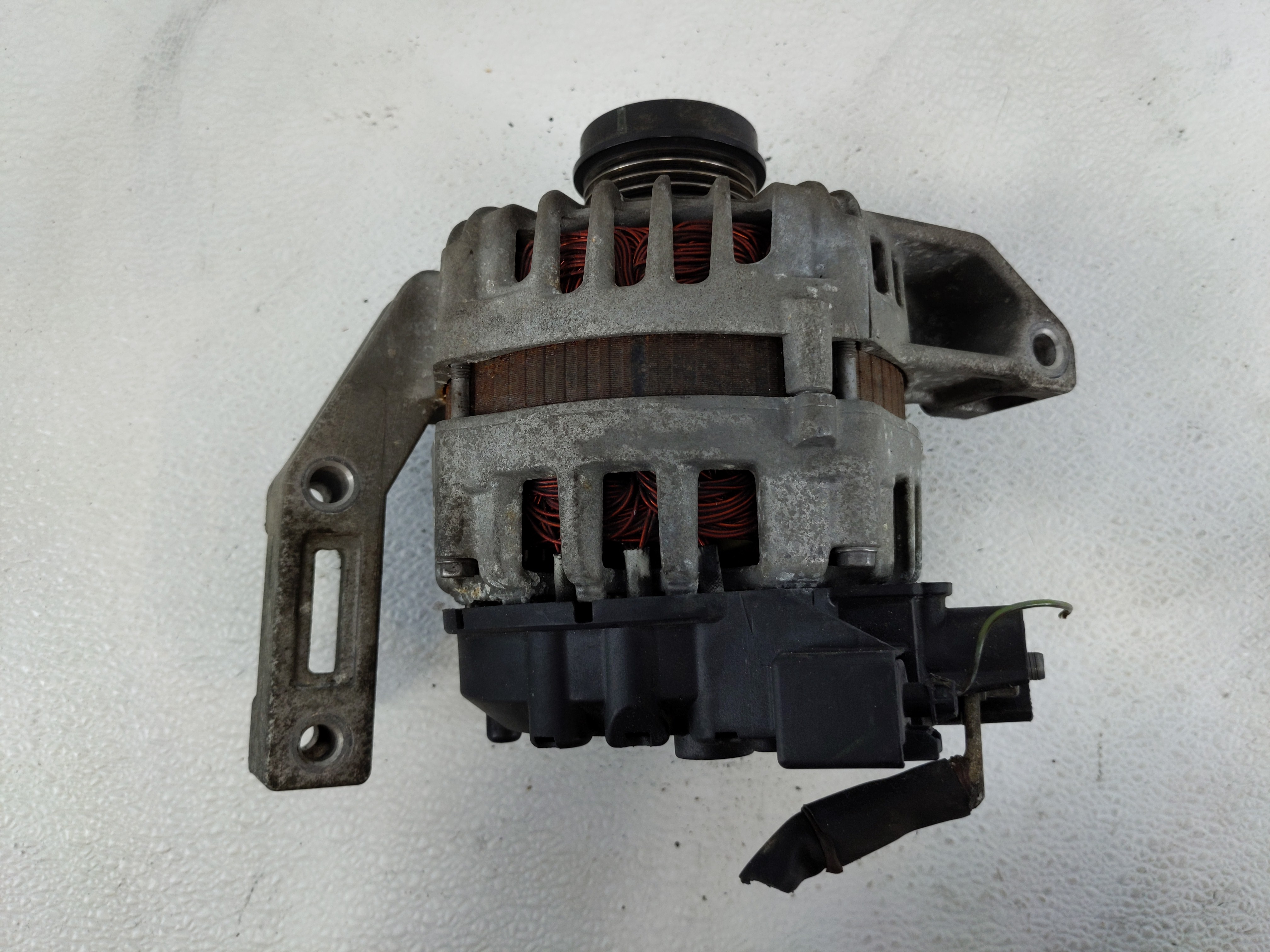 2012-2018 Ford Focus Alternator Generator Charging Assembly Engine Oem 1143654 - Oemusedautoparts1.com