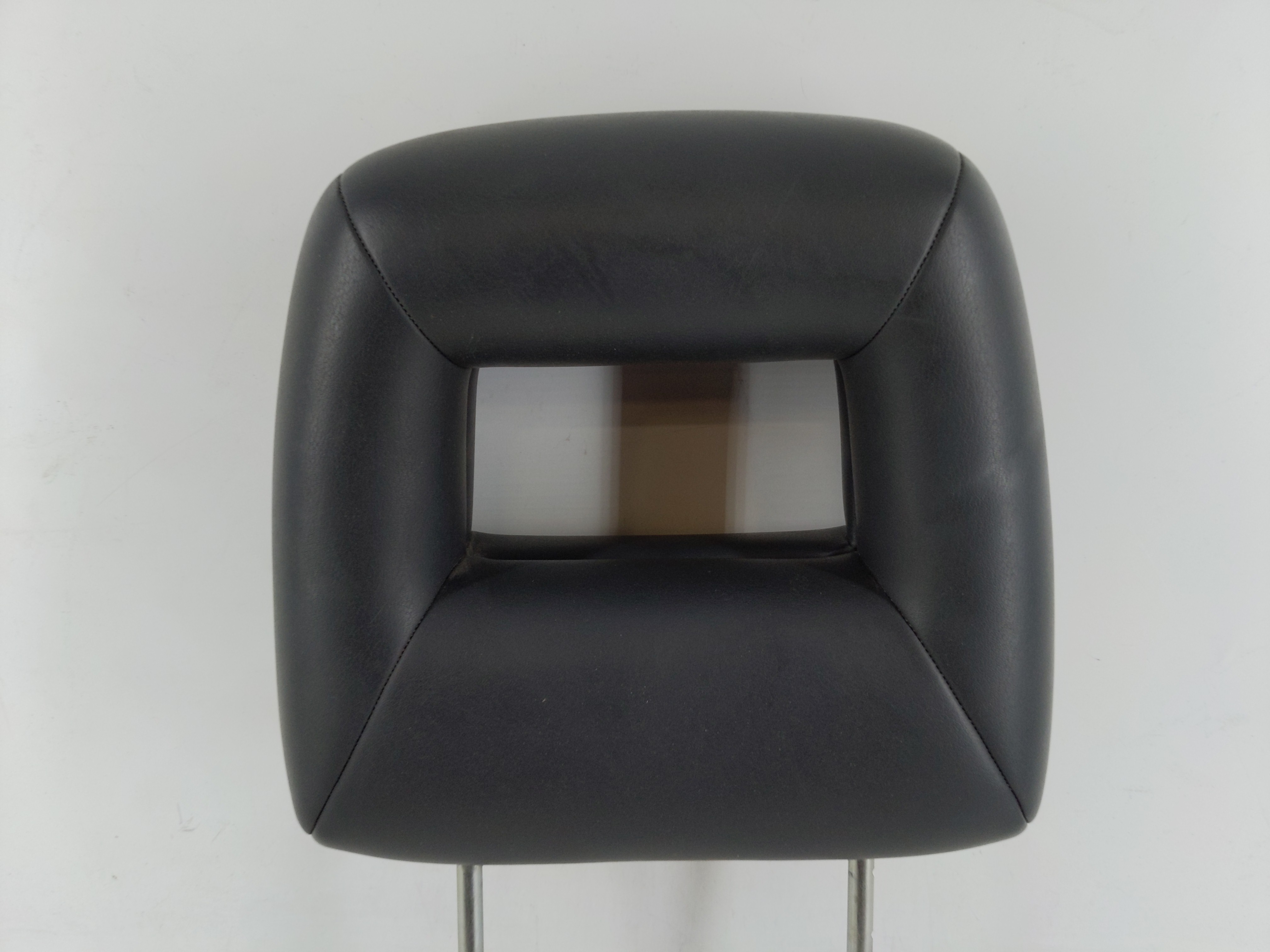 2002 Suzuki Xl-7 Headrest Head Rest Rear Seat Black 1143834 - Oemusedautoparts1.com