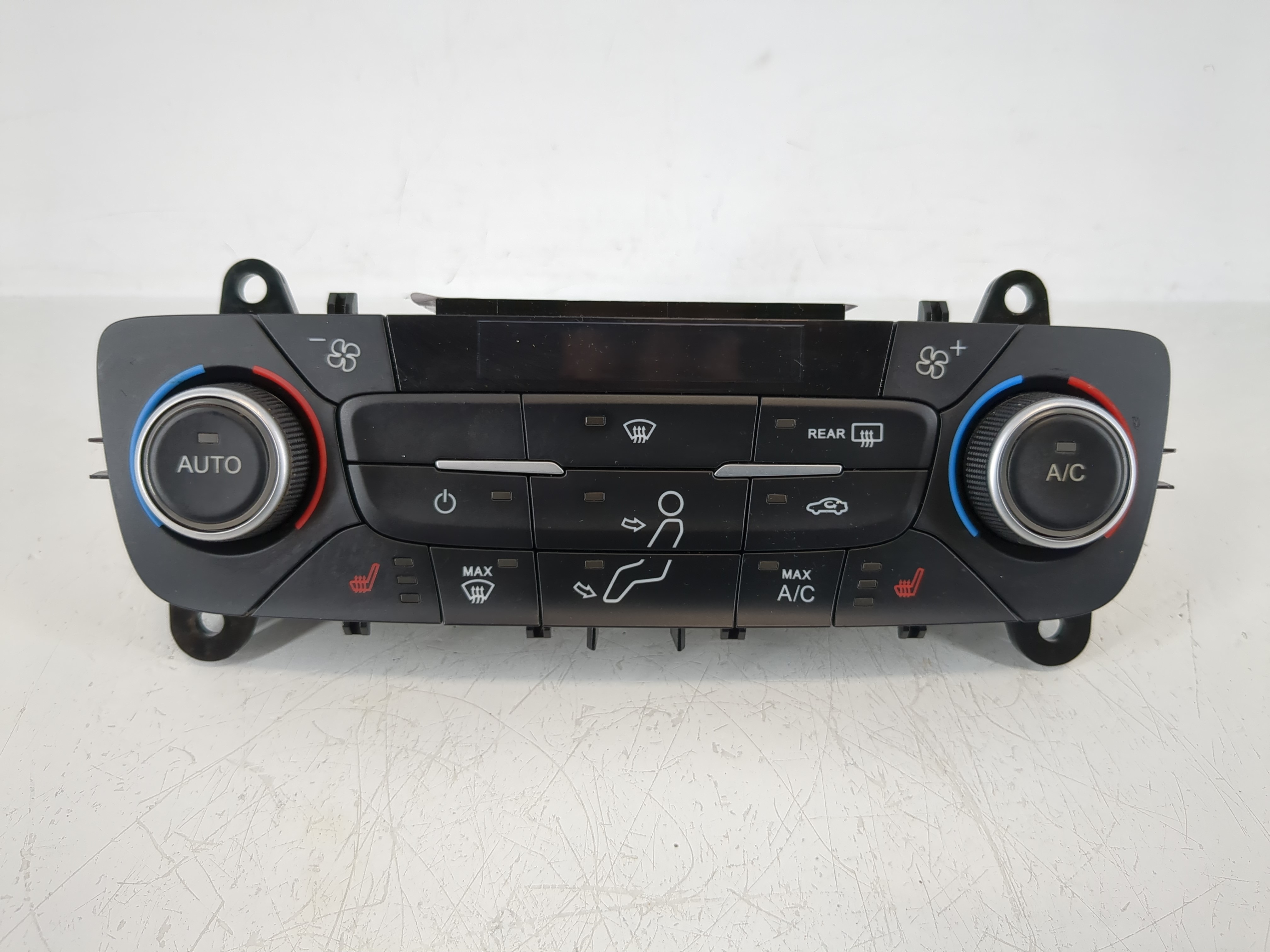 2018-2019 Ford Escape Ac Heater Climate Control Gj5t-18c612-cj 1143838 - Oemusedautoparts1.com